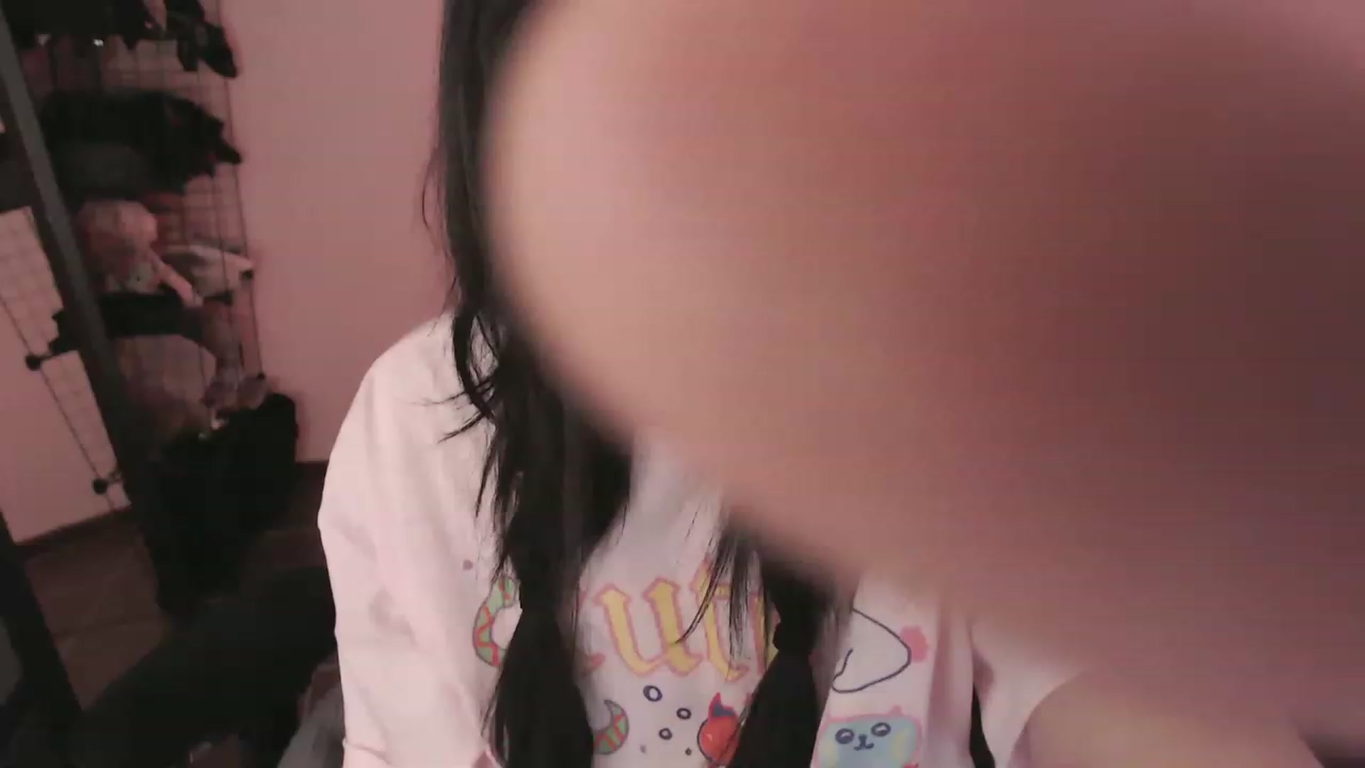 Gallery image thumbnail from RoomToAvoid's myfreecams stream on, 04/09/2023, 04:00 image 1 of 20