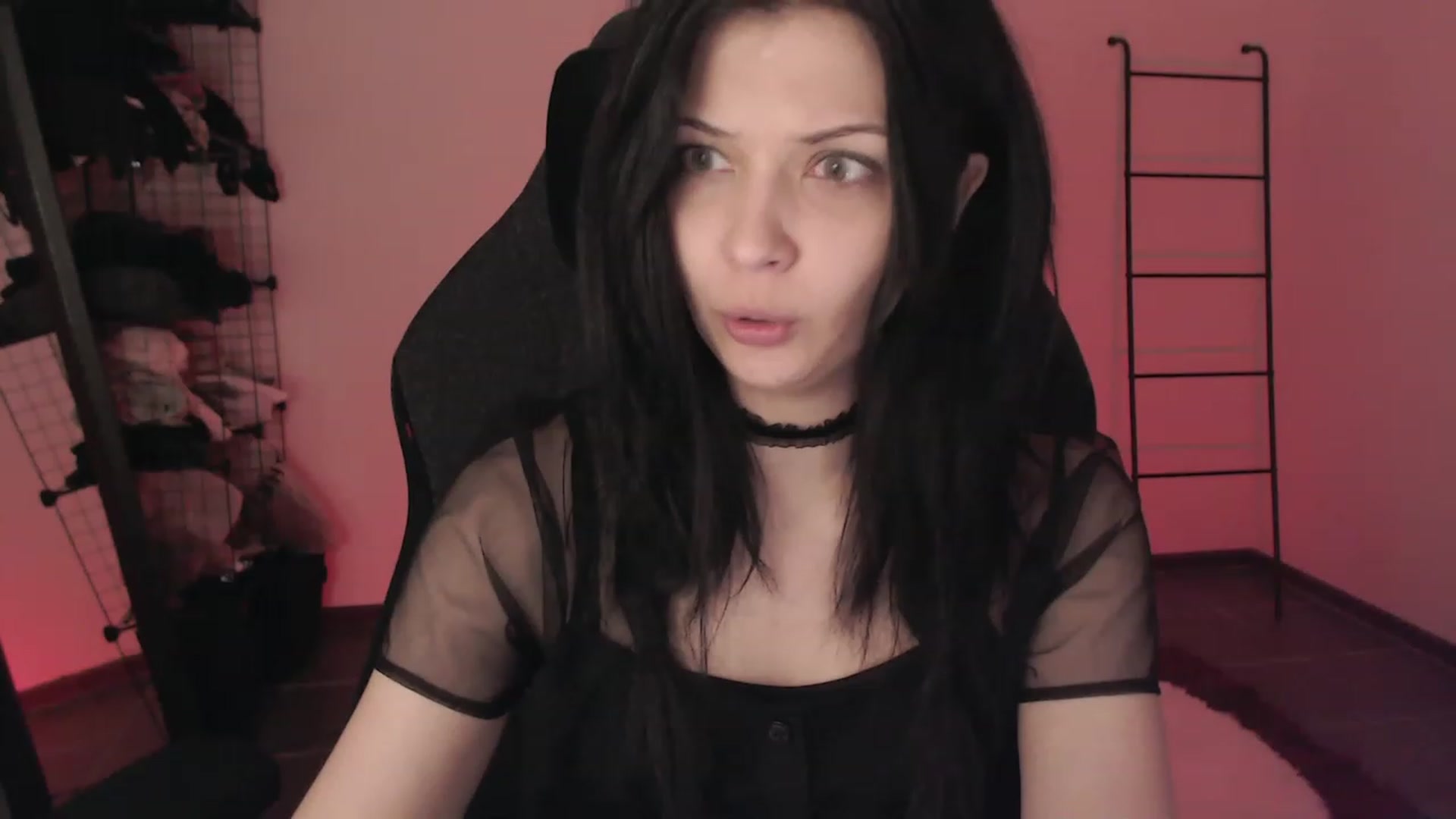 Gallery image thumbnail from RoomToAvoid's myfreecams stream on, 04/10/2023, 01:51 image 8 of 20