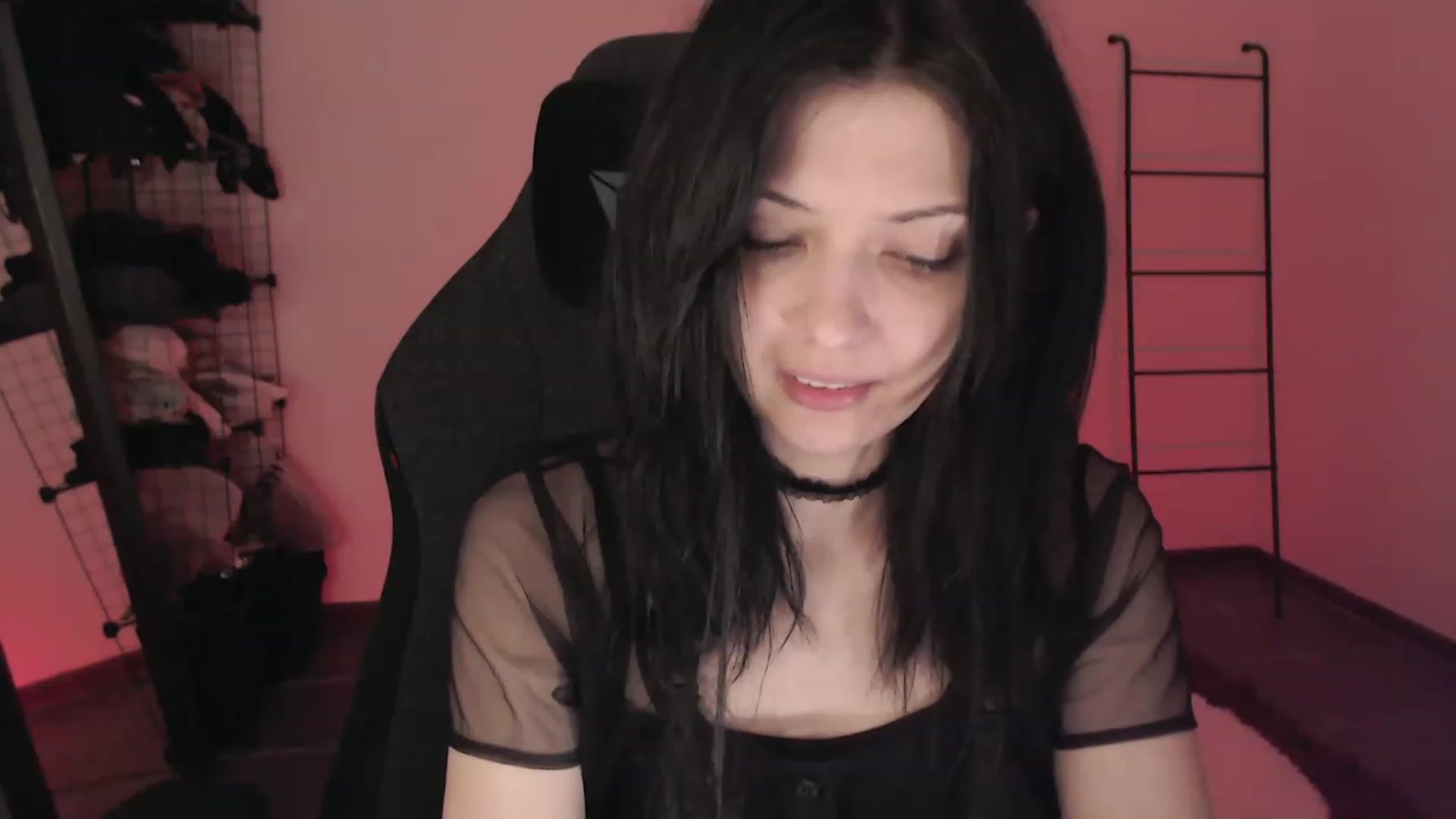 Gallery image thumbnail from RoomToAvoid's myfreecams stream on, 04/10/2023, 01:51 image 9 of 20