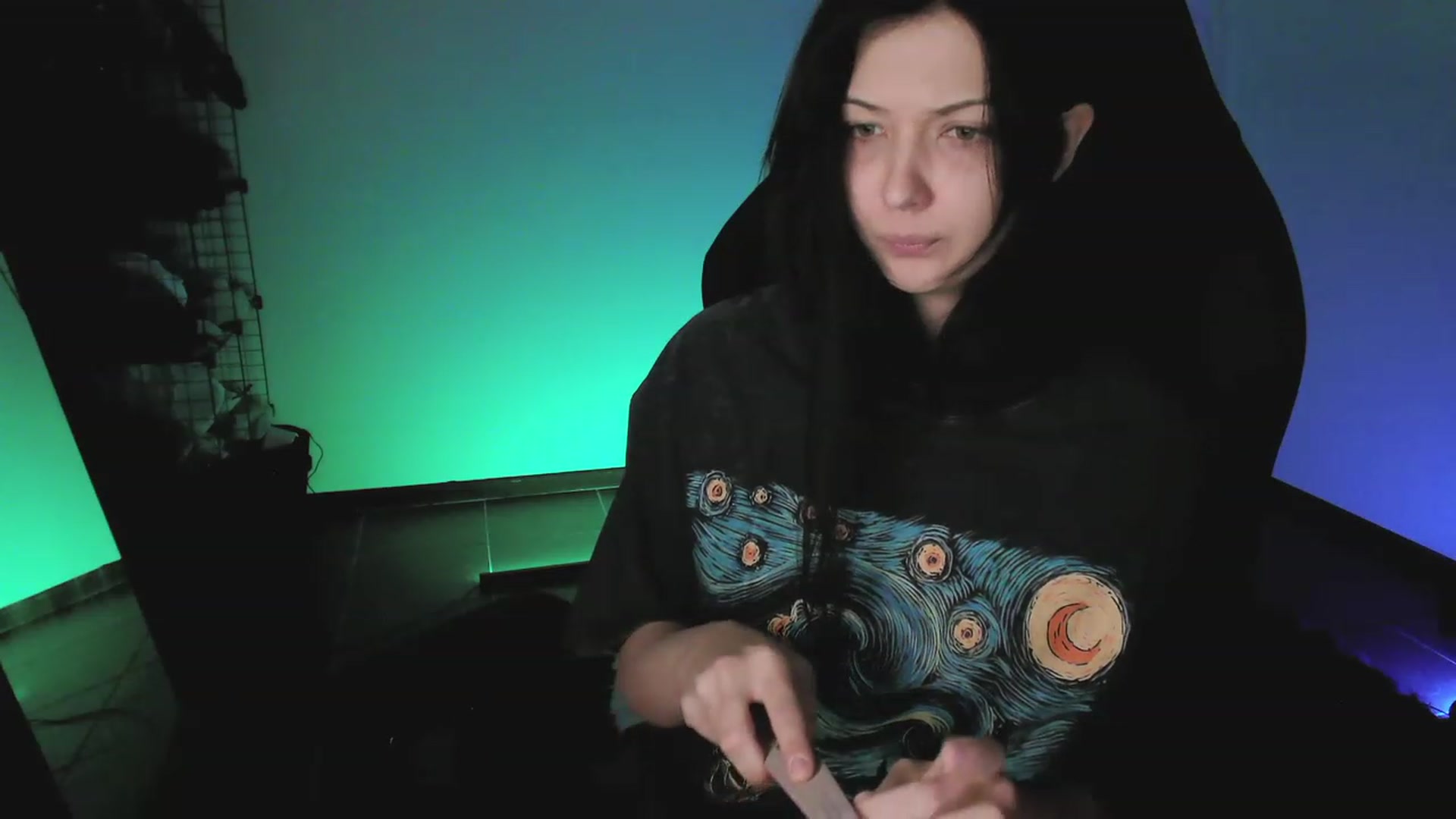 Gallery image thumbnail from RoomToAvoid's myfreecams stream on, 04/14/2023, 05:19 image 6 of 20