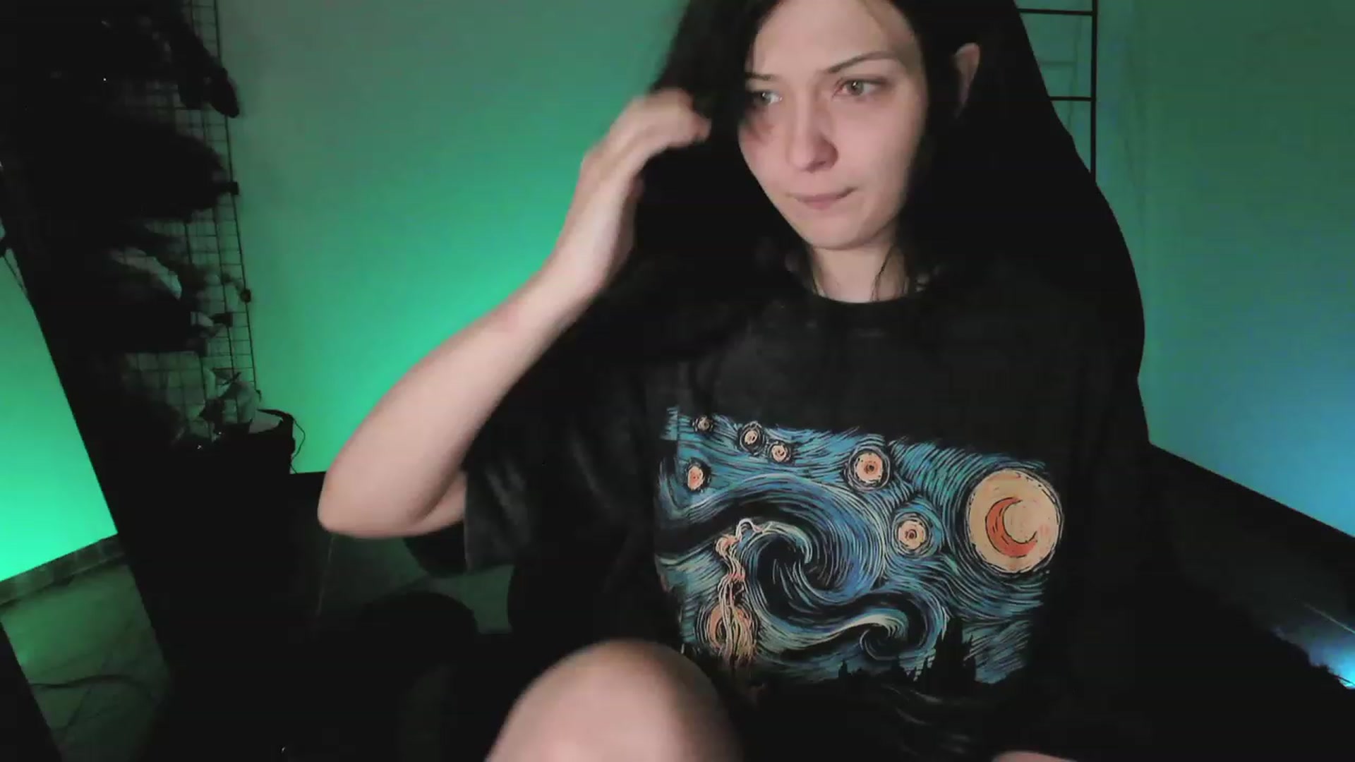Gallery image thumbnail from RoomToAvoid's myfreecams stream on, 04/14/2023, 05:19 image 12 of 20