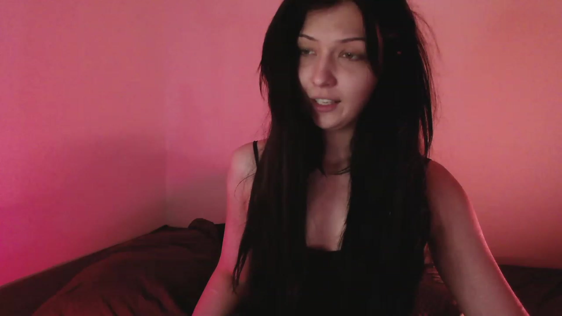 Gallery image thumbnail from RoomToAvoid's myfreecams stream on, 04/15/2023, 05:49 image 2 of 20