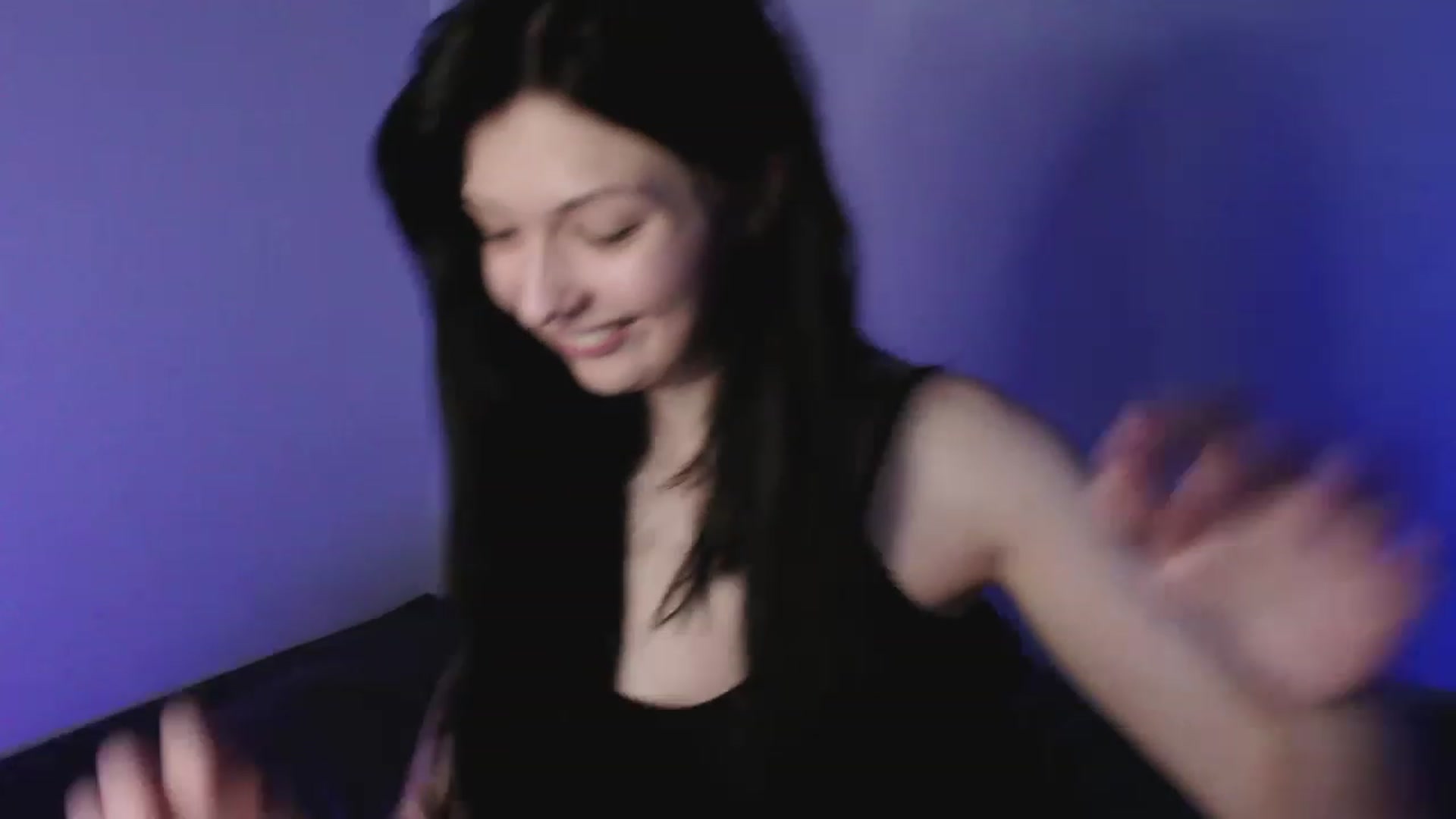 Gallery image thumbnail from RoomToAvoid's myfreecams stream on, 04/15/2023, 05:49 image 3 of 20