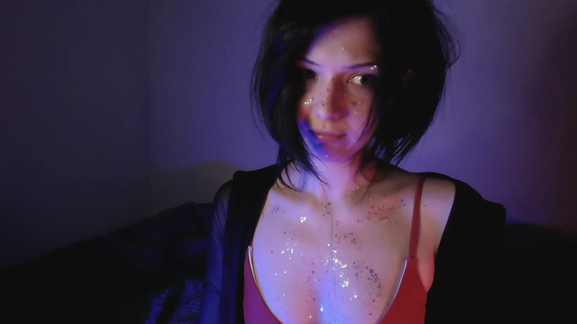 Gallery image thumbnail from RoomToAvoid's myfreecams stream on, 04/16/2023, 05:54 image 4 of 20