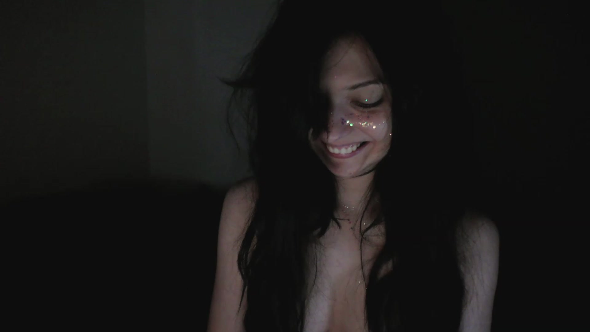 Gallery image thumbnail from RoomToAvoid's myfreecams stream on, 04/16/2023, 07:17 image 7 of 20