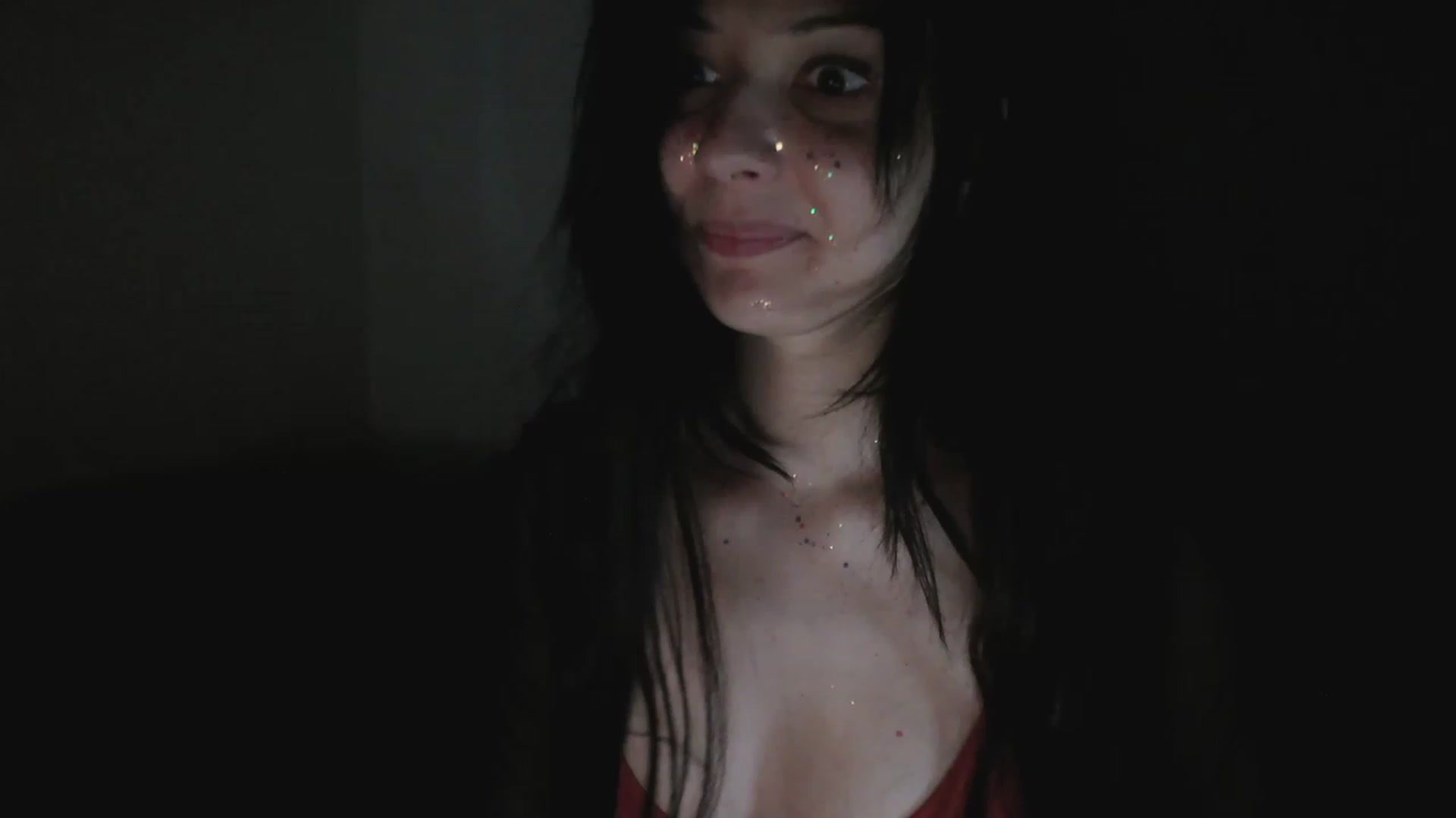 Gallery image thumbnail from RoomToAvoid's myfreecams stream on, 04/16/2023, 07:17 image 9 of 20