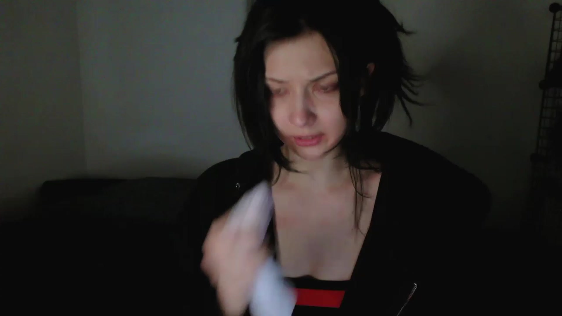 Gallery image thumbnail from RoomToAvoid's myfreecams stream on, 04/19/2023, 04:59 image 20 of 20