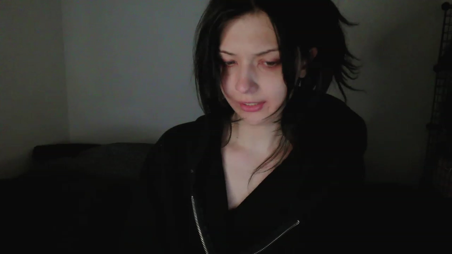 Gallery image thumbnail from RoomToAvoid's myfreecams stream on, 04/19/2023, 04:59 image 19 of 20