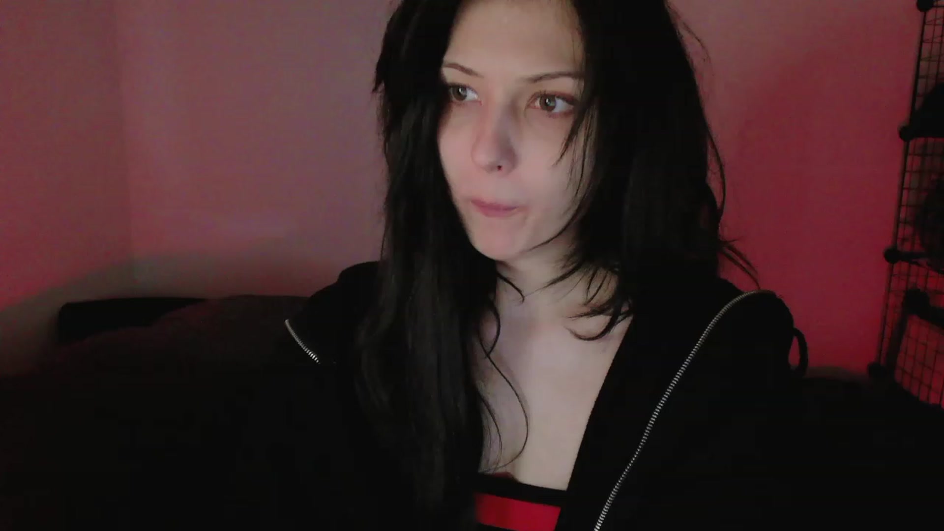Gallery image thumbnail from RoomToAvoid's myfreecams stream on, 04/19/2023, 07:26 image 20 of 20