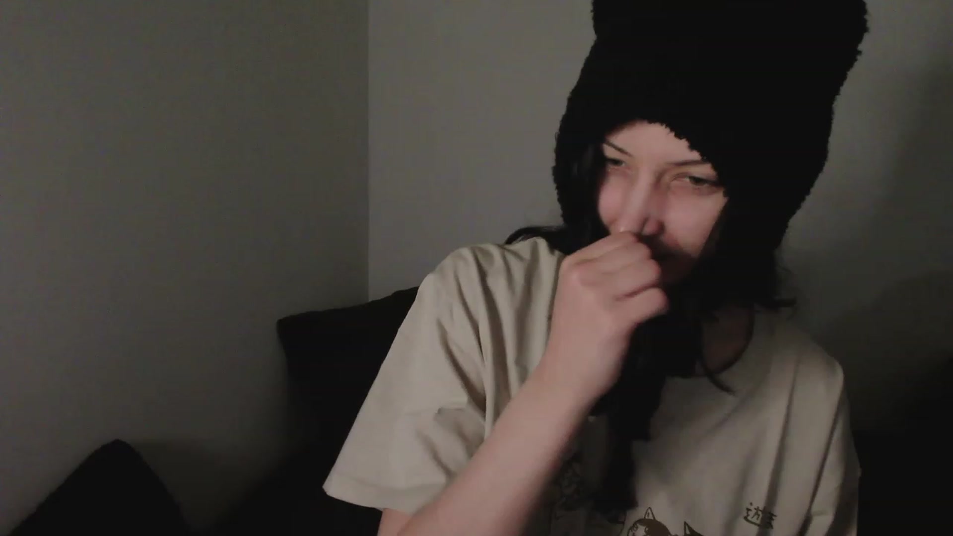 Gallery image thumbnail from RoomToAvoid's myfreecams stream on, 04/20/2023, 03:45 image 19 of 20