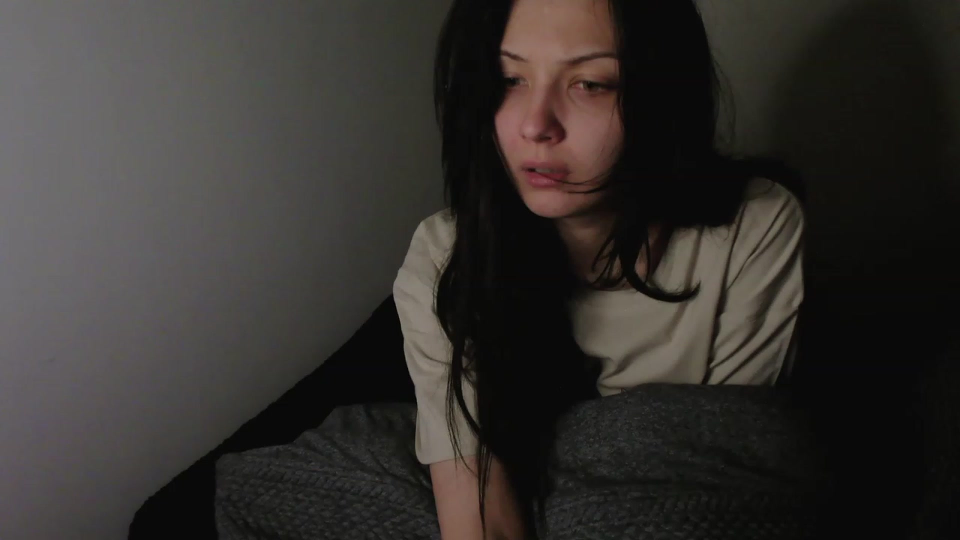 Gallery image thumbnail from RoomToAvoid's myfreecams stream on, 04/20/2023, 03:45 image 13 of 20