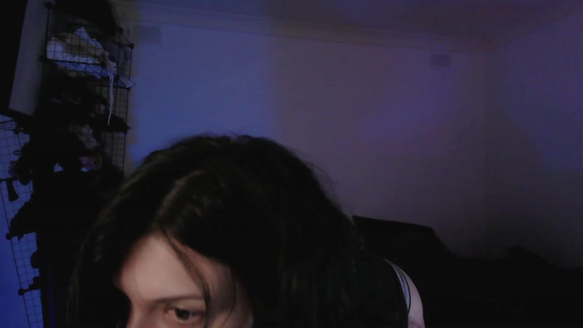 Gallery image thumbnail from RoomToAvoid's myfreecams stream on, 04/22/2023, 07:29 image 1 of 20
