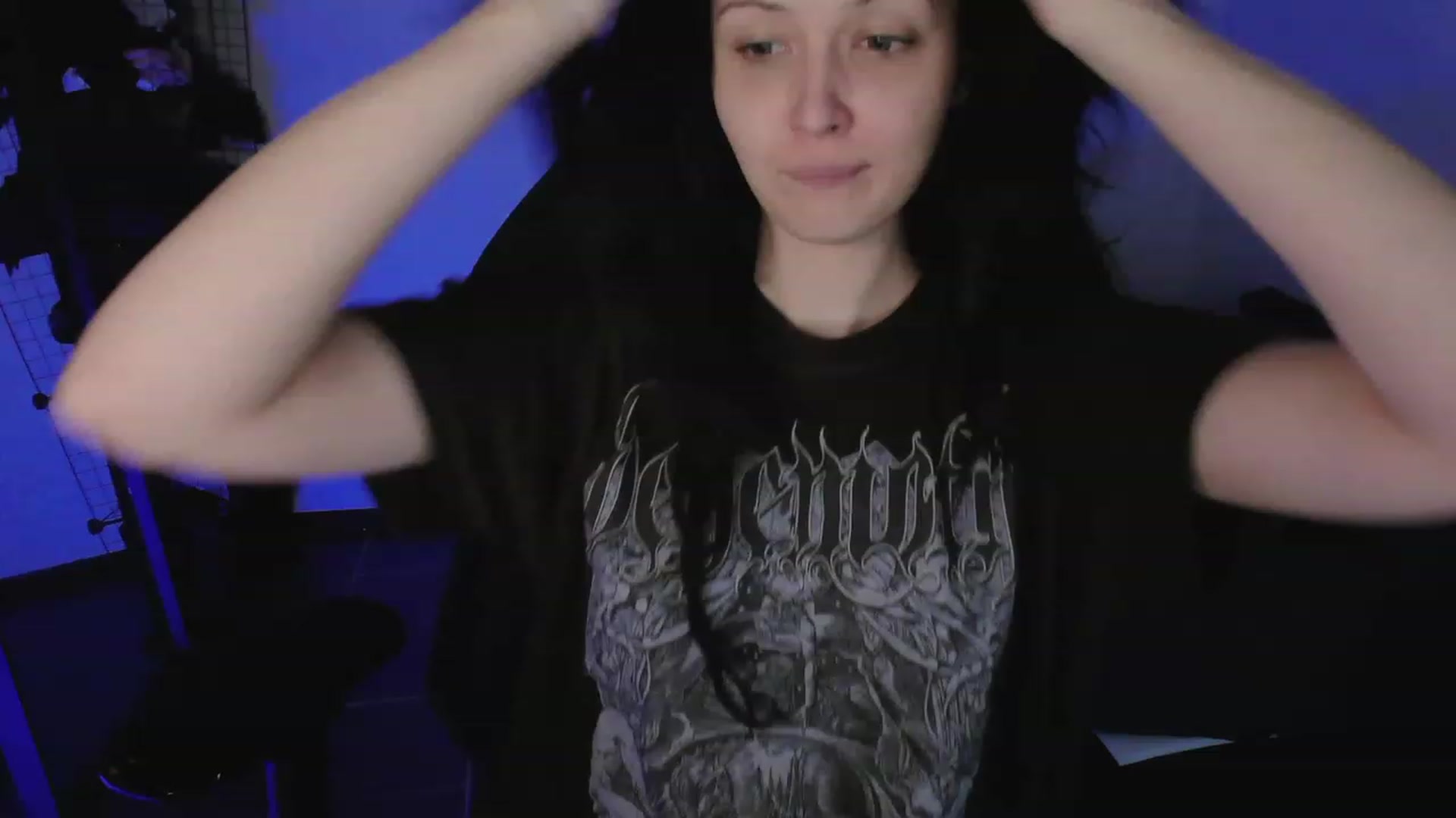 Gallery image thumbnail from RoomToAvoid's myfreecams stream on, 04/22/2023, 07:29 image 17 of 20