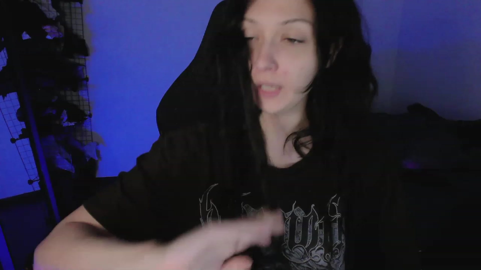 Gallery image thumbnail from RoomToAvoid's myfreecams stream on, 04/22/2023, 07:29 image 12 of 20
