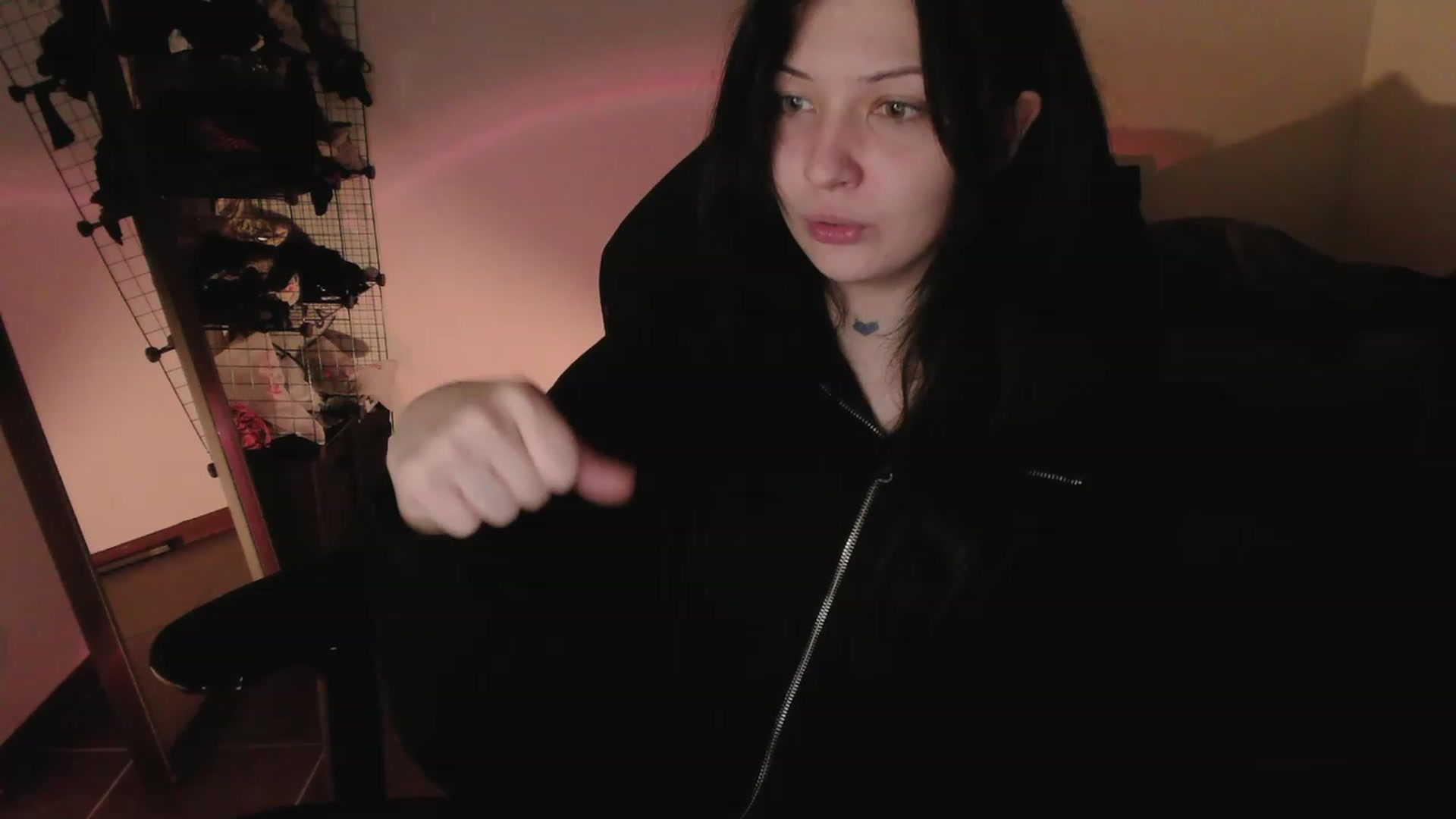 Gallery image thumbnail from RoomToAvoid's myfreecams stream on, 05/03/2023, 23:06 image 4 of 20
