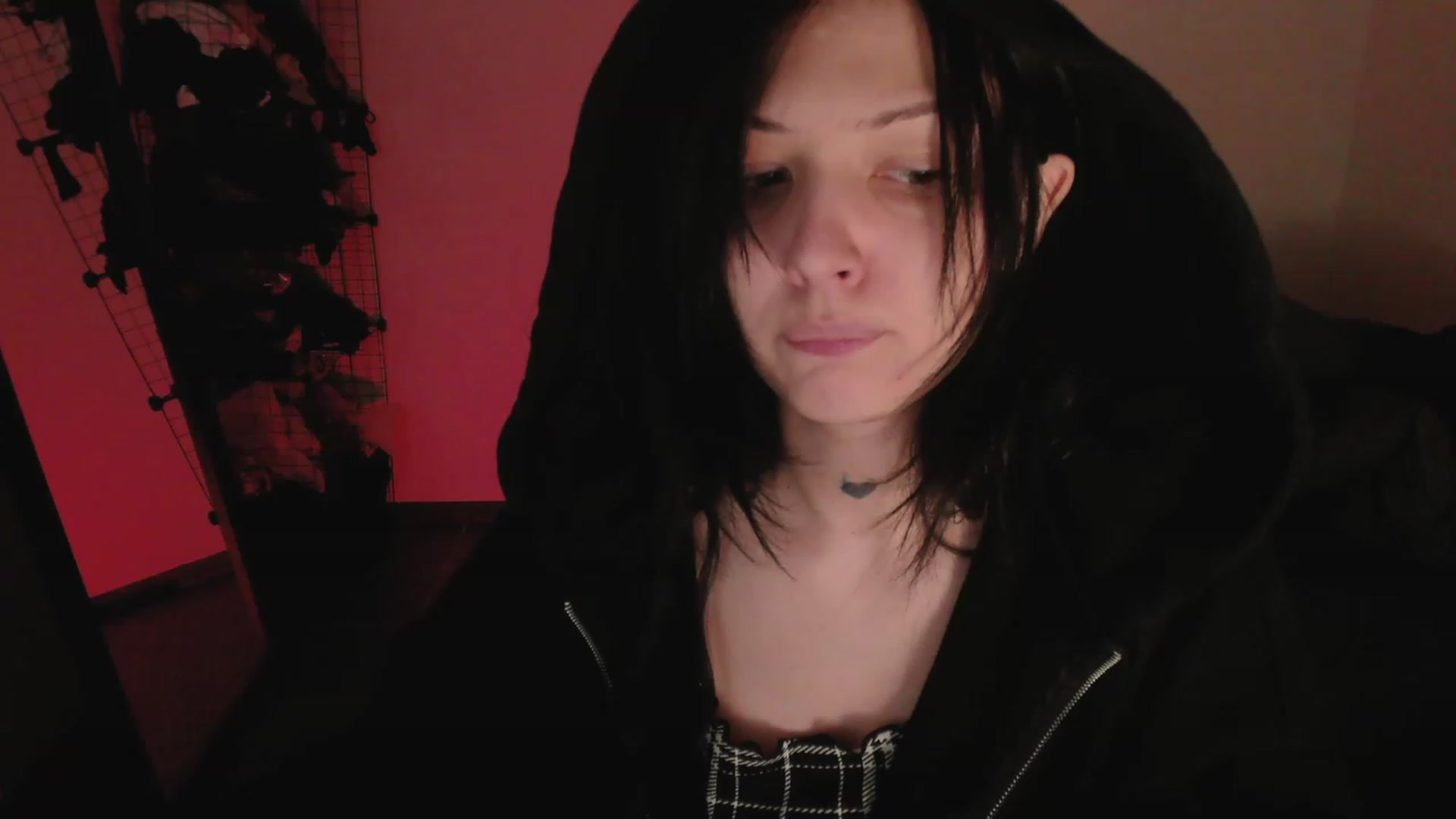 Gallery image thumbnail from RoomToAvoid's myfreecams stream on, 05/03/2023, 23:06 image 13 of 20