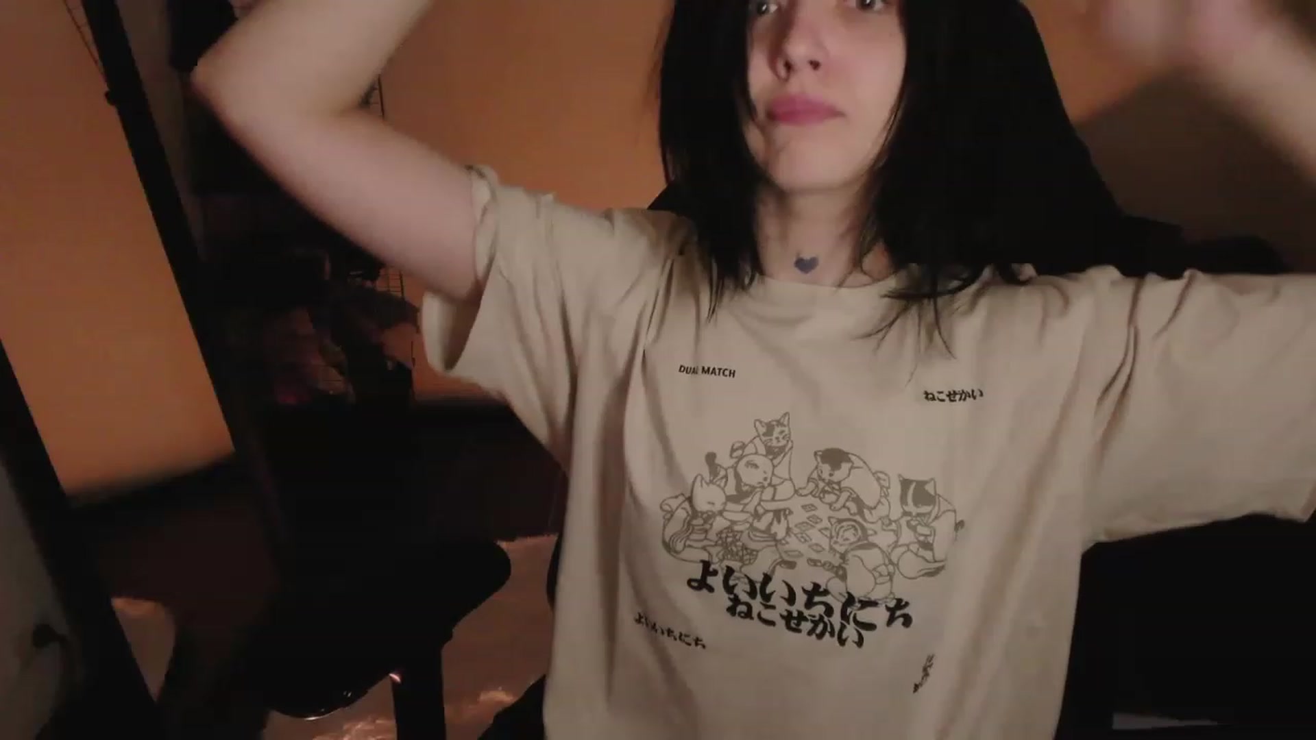 Gallery image thumbnail from RoomToAvoid's myfreecams stream on, 05/05/2023, 24:04 image 6 of 20