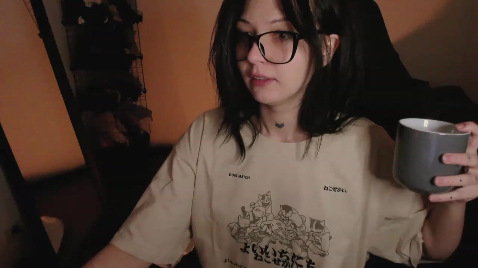 Gallery image thumbnail from RoomToAvoid's myfreecams stream on, 05/05/2023, 24:04 image 8 of 20
