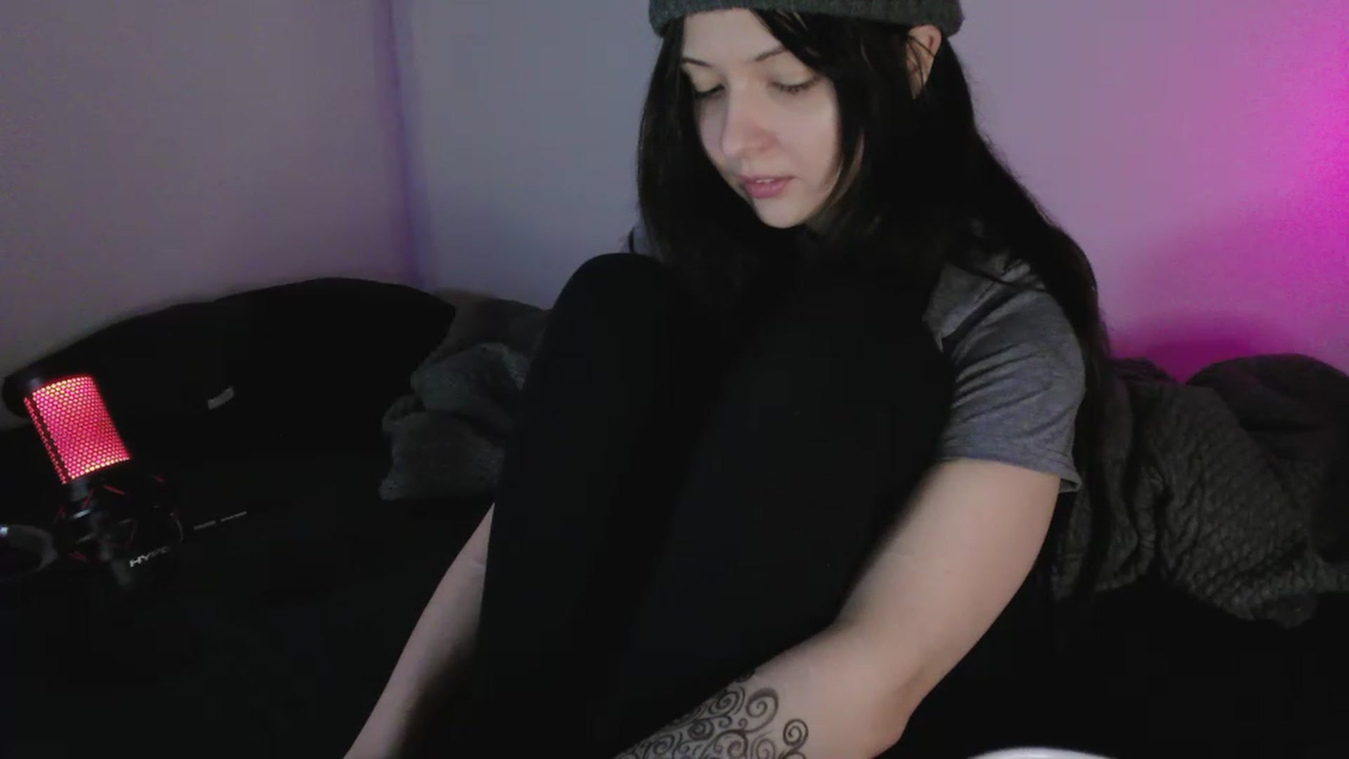 Gallery image thumbnail from RoomToAvoid's myfreecams stream on, 05/12/2023, 02:28 image 4 of 20
