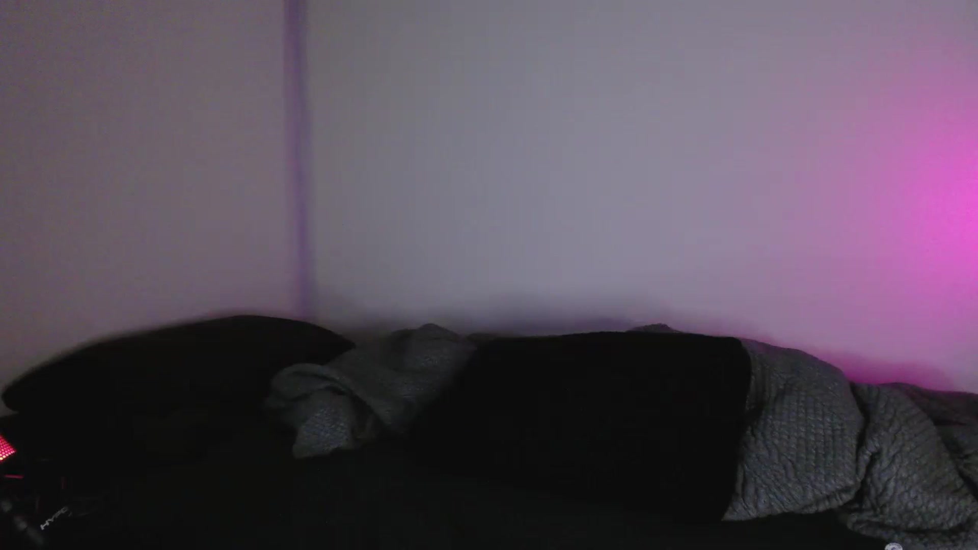 Gallery image thumbnail from RoomToAvoid's myfreecams stream on, 05/12/2023, 03:41 image 12 of 20