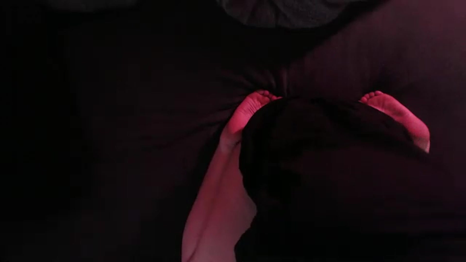Gallery image thumbnail from RoomToAvoid's myfreecams stream on, 05/12/2023, 06:43 image 16 of 20