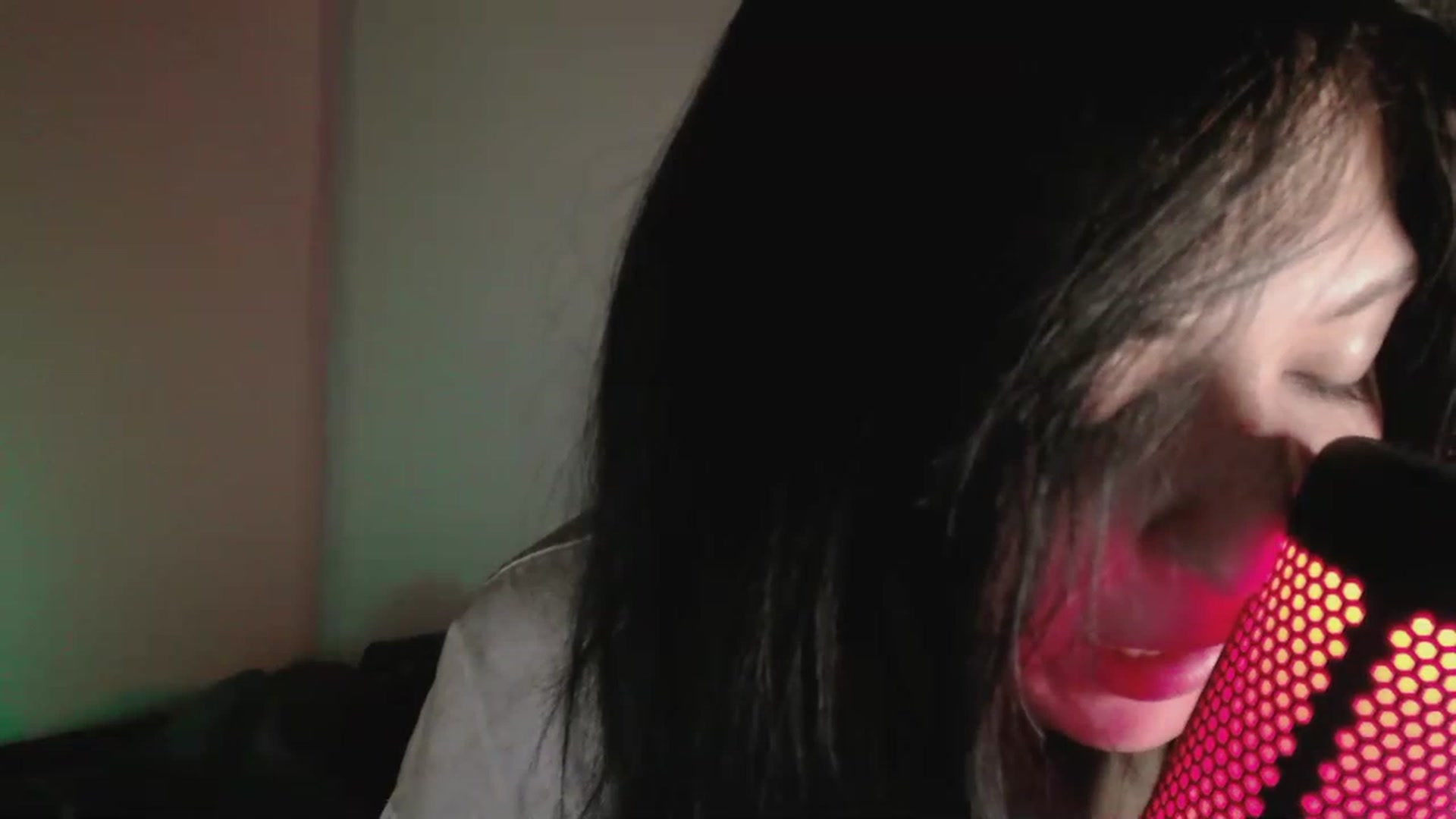 Gallery image thumbnail from RoomToAvoid's myfreecams stream on, 05/15/2023, 05:05 image 14 of 20