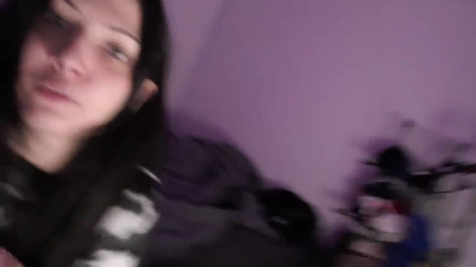 Gallery image thumbnail from RoomToAvoid's myfreecams stream on, 06/02/2023, 01:23 image 1 of 20