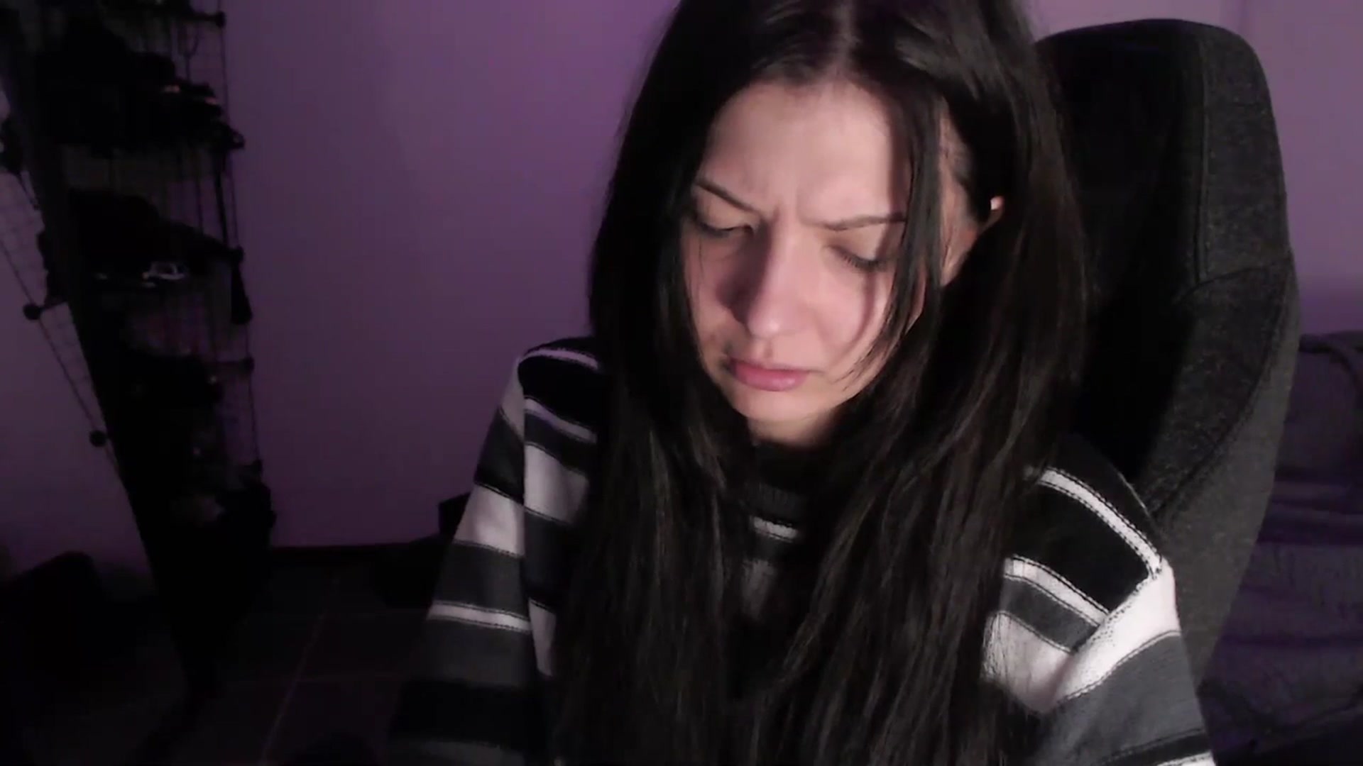 Gallery image thumbnail from RoomToAvoid's myfreecams stream on, 06/02/2023, 01:23 image 16 of 20
