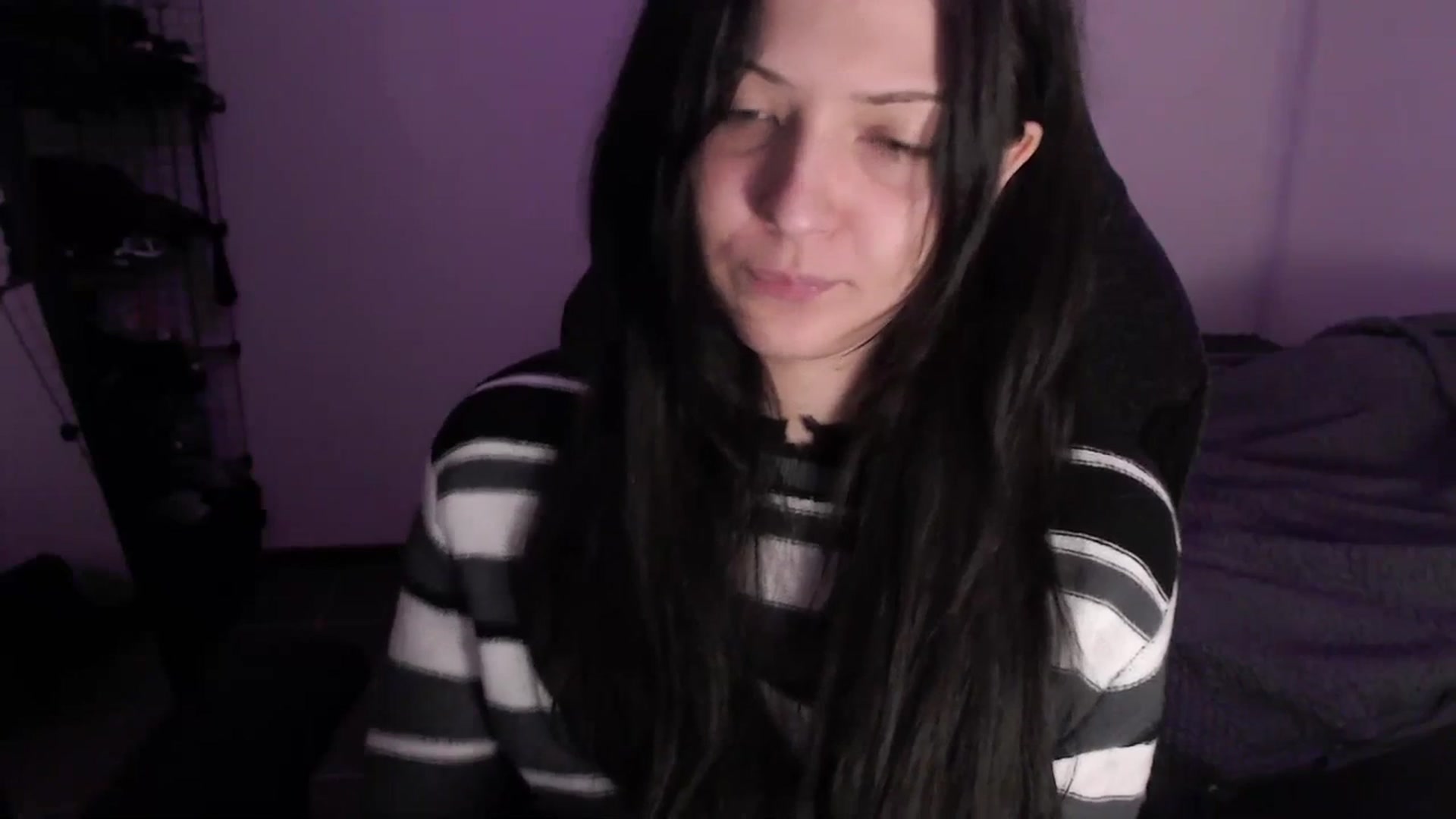 Gallery image thumbnail from RoomToAvoid's myfreecams stream on, 06/02/2023, 01:23 image 7 of 20