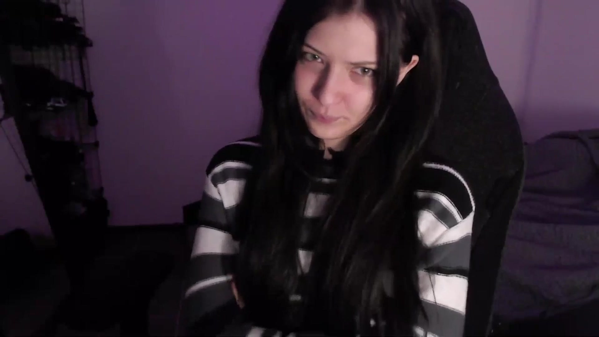 Gallery image thumbnail from RoomToAvoid's myfreecams stream on, 06/02/2023, 01:23 image 8 of 20