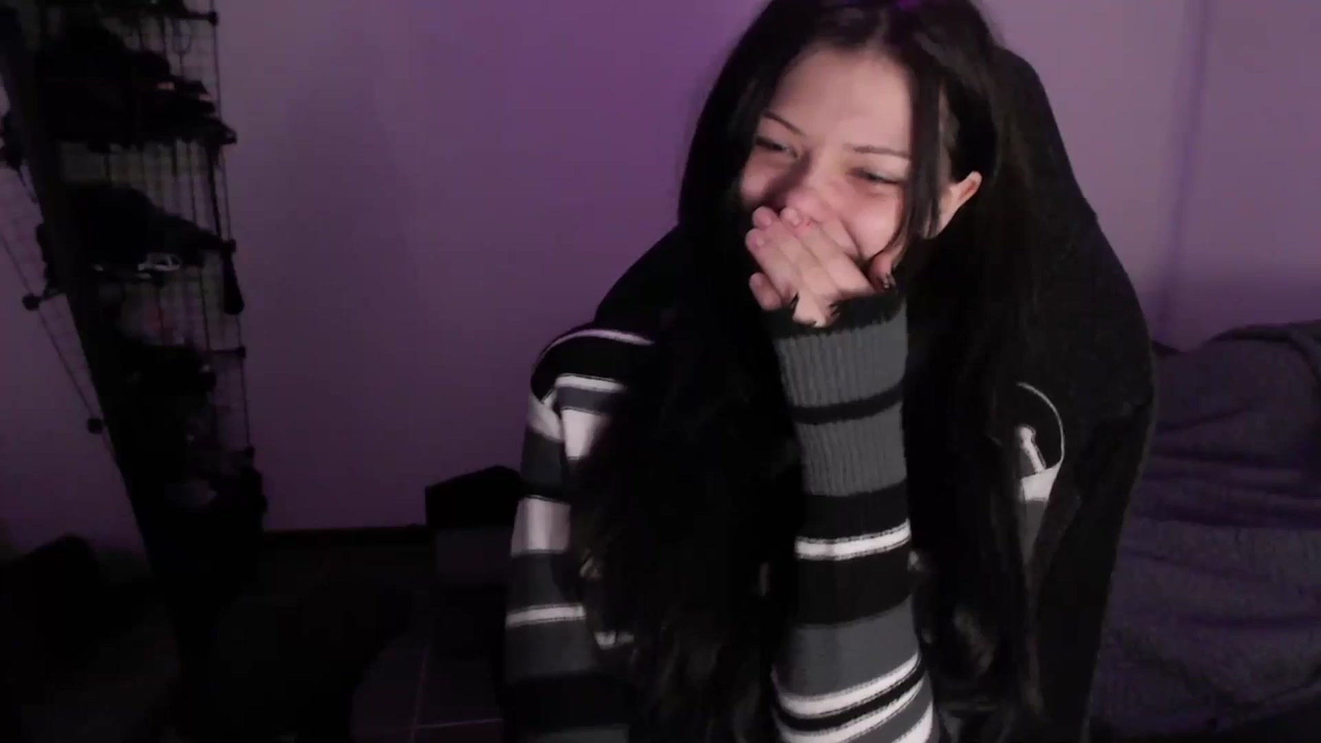 Gallery image thumbnail from RoomToAvoid's myfreecams stream on, 06/02/2023, 01:23 image 13 of 20