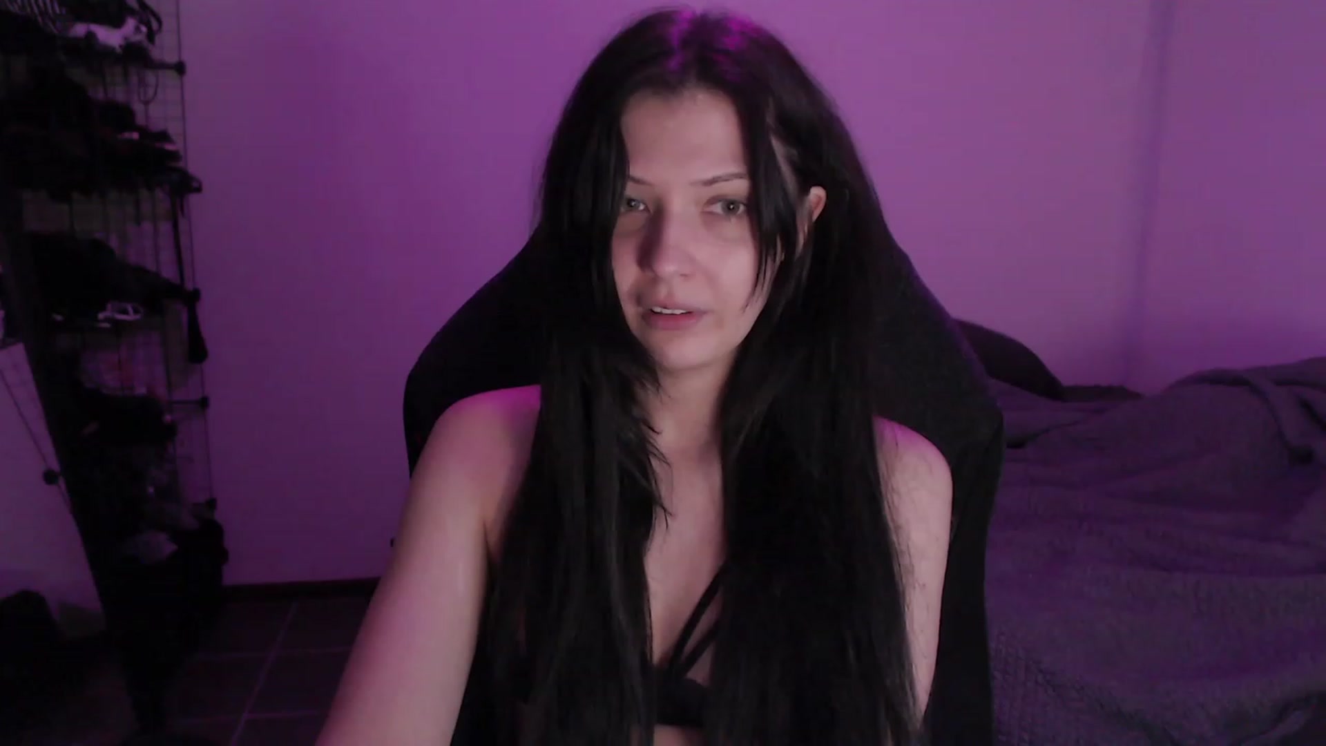 Gallery image thumbnail from RoomToAvoid's myfreecams stream on, 06/02/2023, 03:49 image 1 of 20