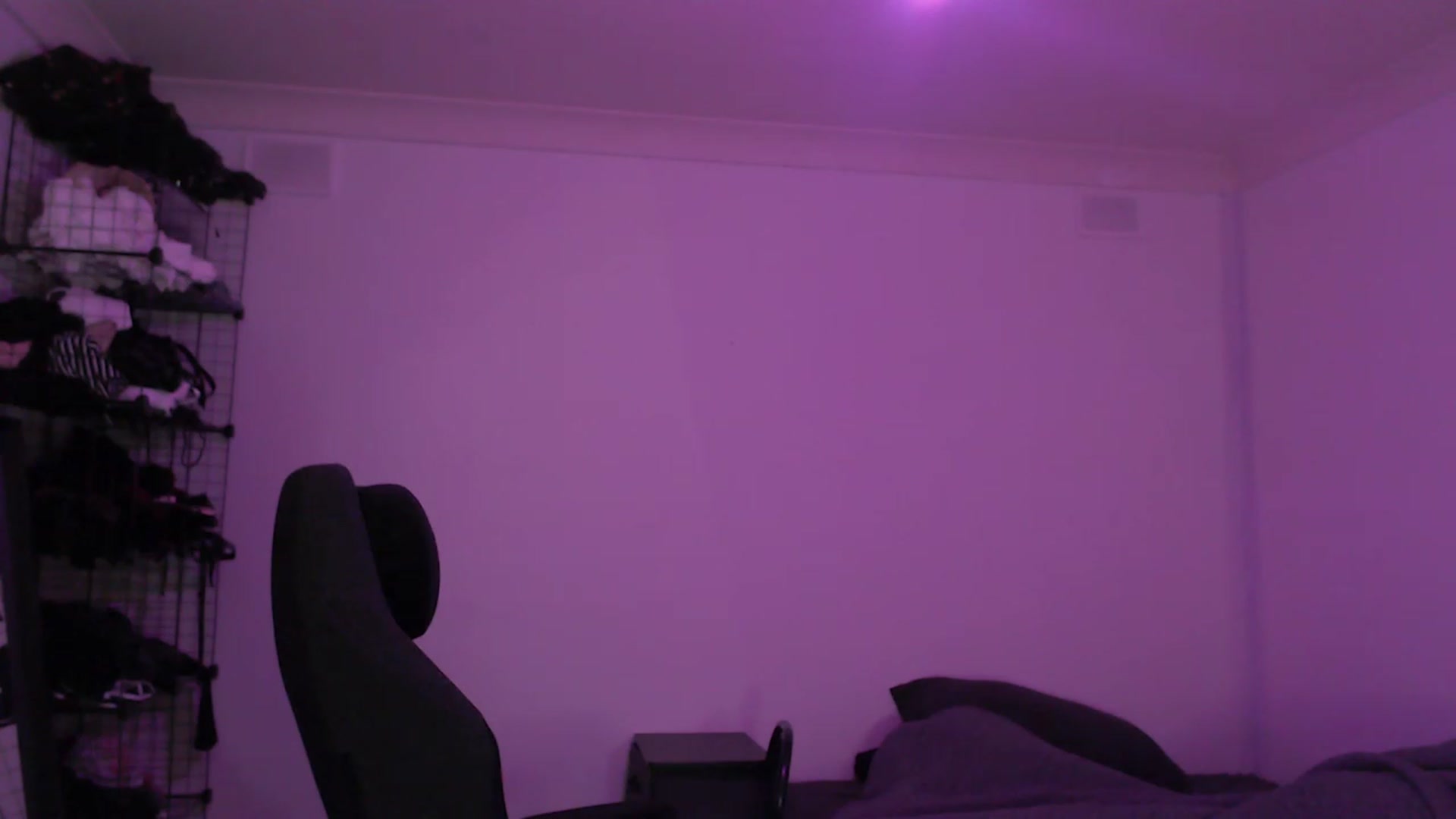 Gallery image thumbnail from RoomToAvoid's myfreecams stream on, 06/02/2023, 03:49 image 19 of 20