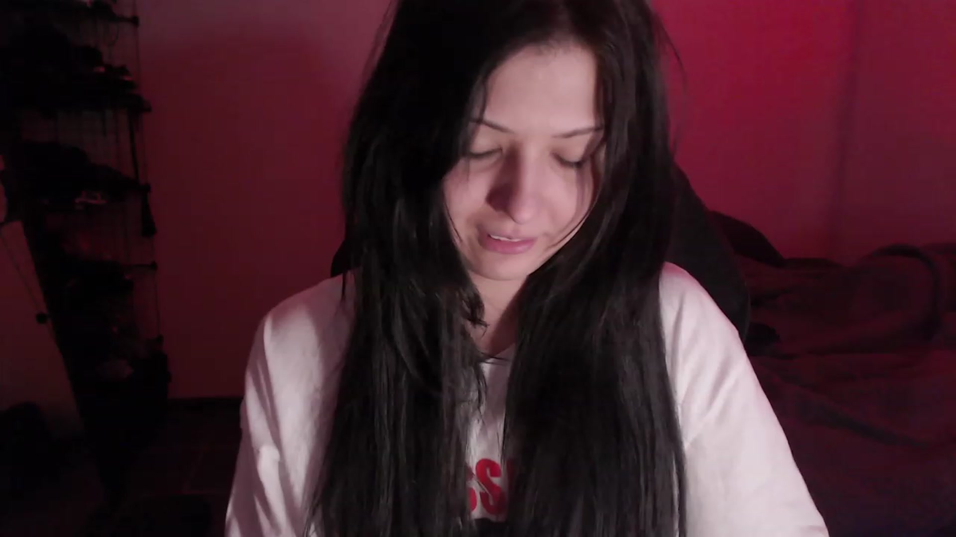 Gallery image thumbnail from RoomToAvoid's myfreecams stream on, 06/02/2023, 06:10 image 9 of 20