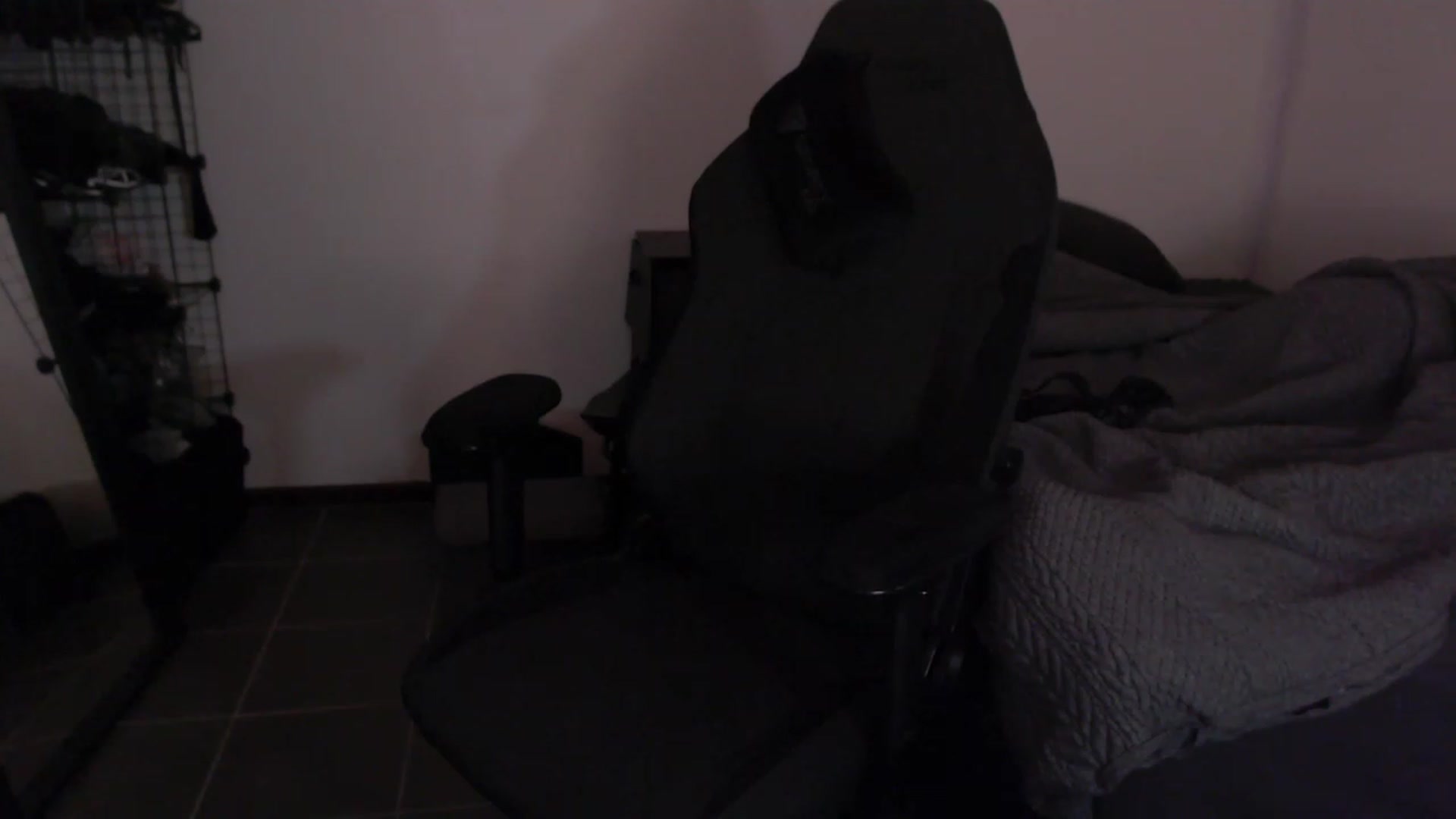 Gallery image thumbnail from RoomToAvoid's myfreecams stream on, 06/02/2023, 06:10 image 20 of 20