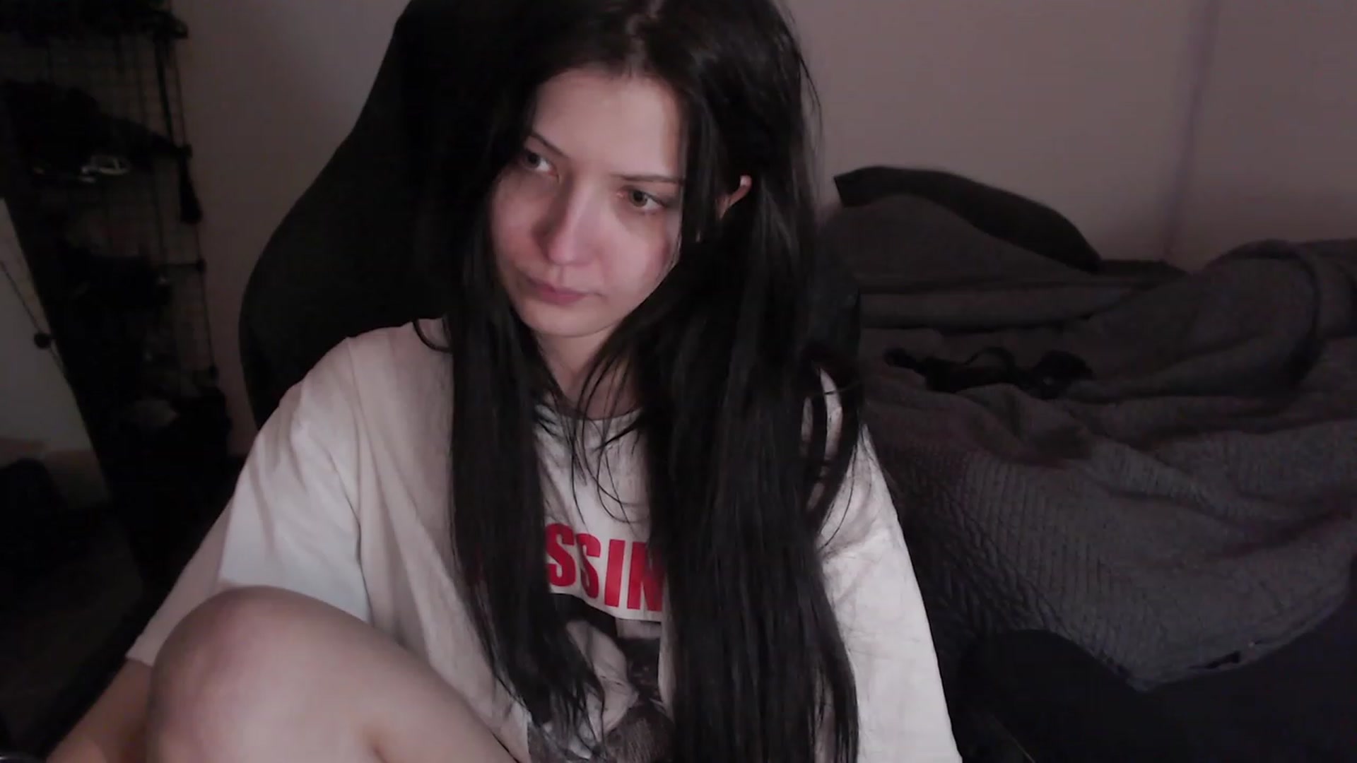 Gallery image thumbnail from RoomToAvoid's myfreecams stream on, 06/02/2023, 06:10 image 18 of 20