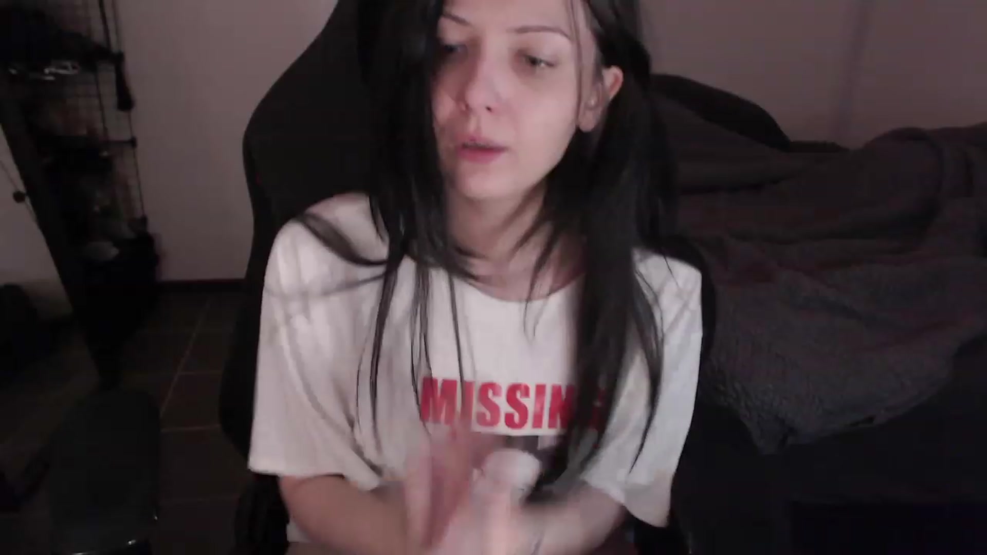 Gallery image thumbnail from RoomToAvoid's myfreecams stream on, 06/02/2023, 07:28 image 19 of 20