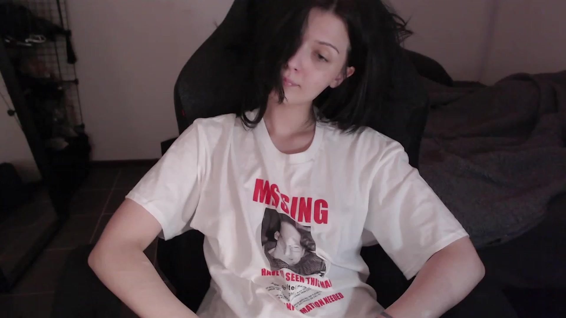 Gallery image thumbnail from RoomToAvoid's myfreecams stream on, 06/02/2023, 07:28 image 16 of 20