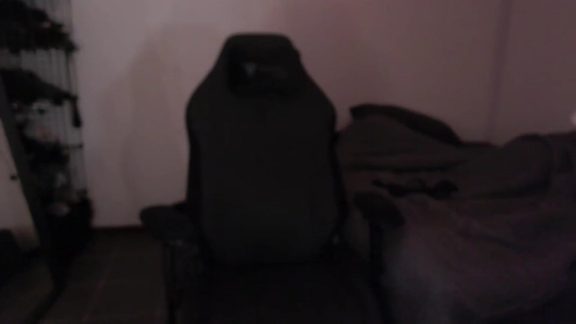 Gallery image thumbnail from RoomToAvoid's myfreecams stream on, 06/02/2023, 07:28 image 13 of 20