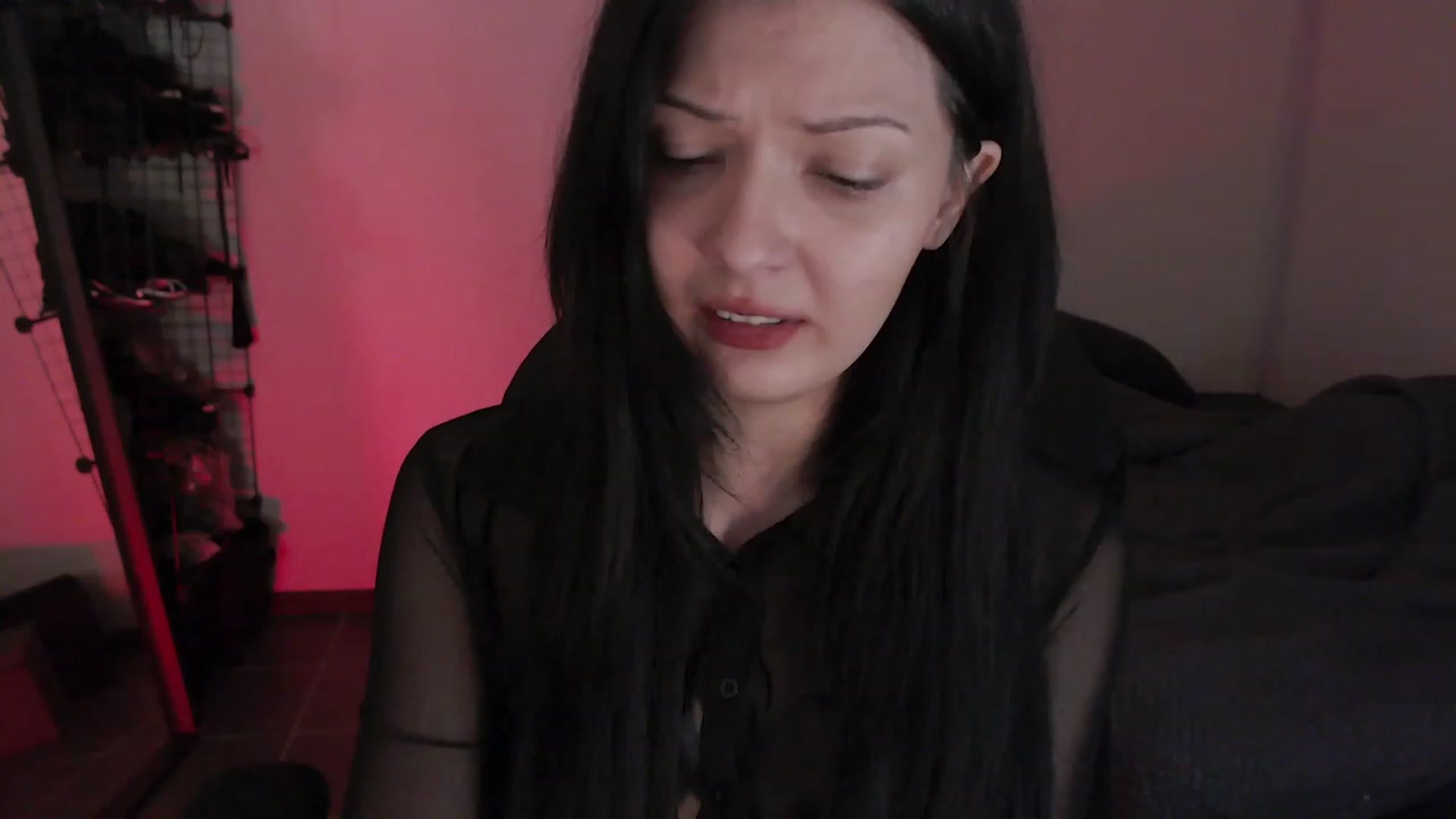 Gallery image thumbnail from RoomToAvoid's myfreecams stream on, 06/04/2023, 03:26 image 1 of 20