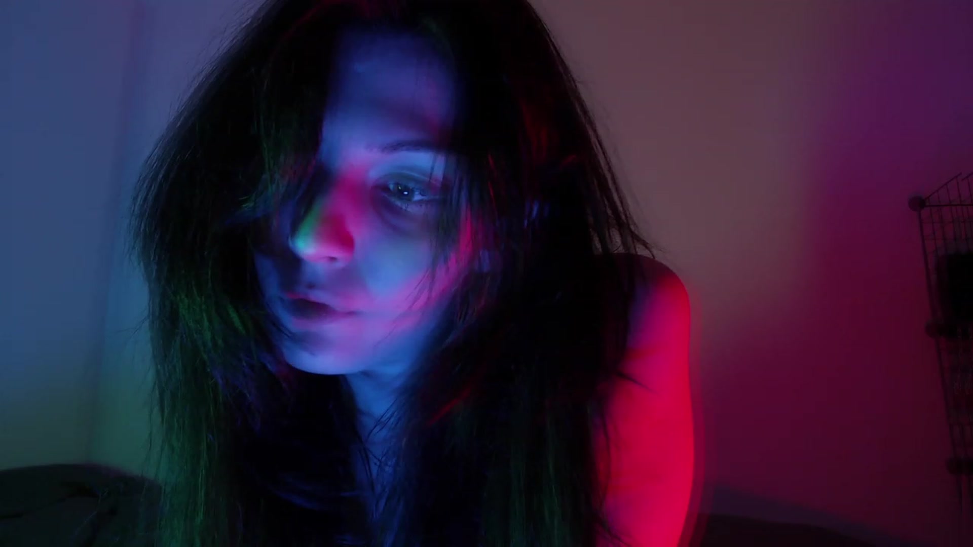 Gallery image thumbnail from RoomToAvoid's myfreecams stream on, 06/06/2023, 03:13 image 19 of 20
