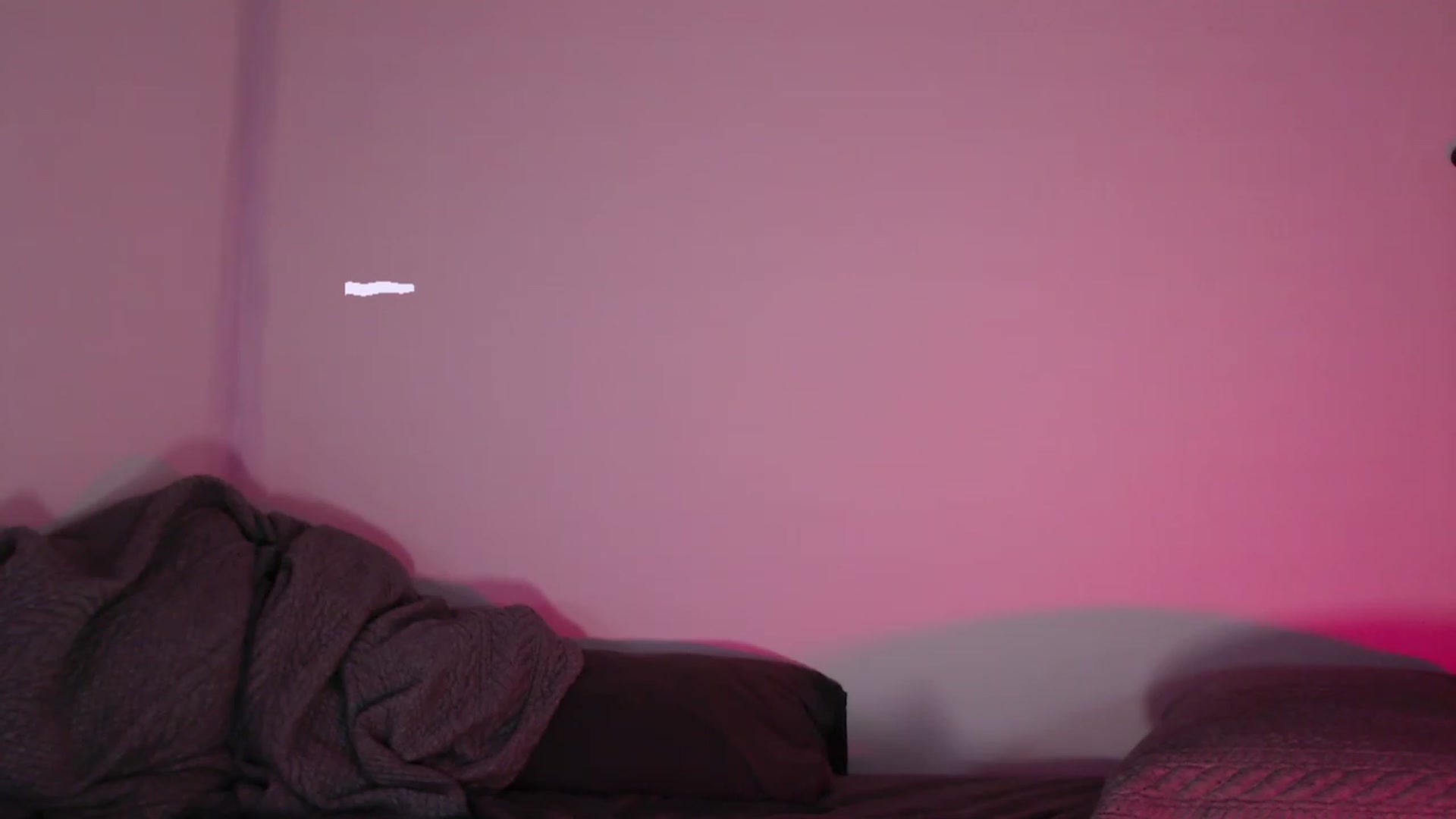 Gallery image thumbnail from RoomToAvoid's myfreecams stream on, 06/06/2023, 03:13 image 7 of 20