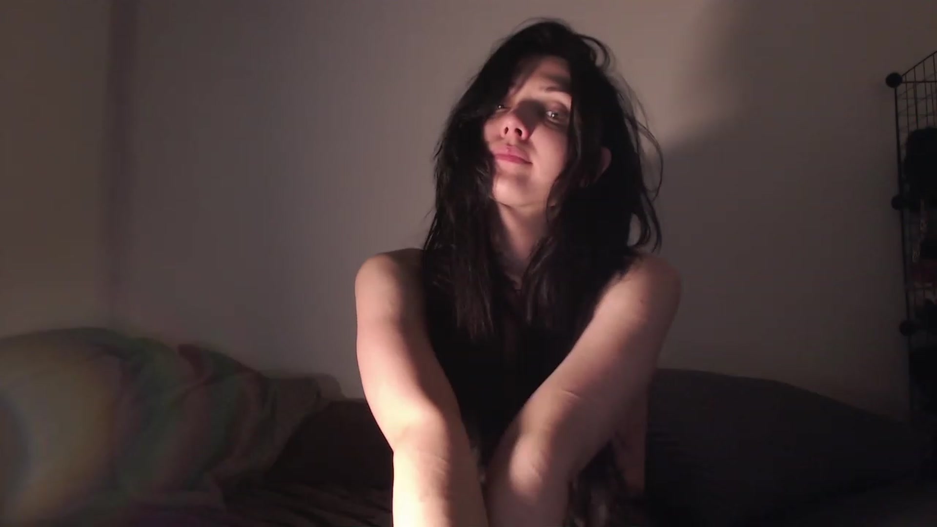 Gallery image thumbnail from RoomToAvoid's myfreecams stream on, 06/06/2023, 03:59 image 17 of 20