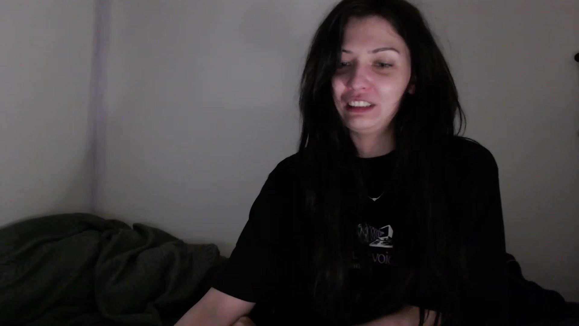 Gallery image thumbnail from RoomToAvoid's myfreecams stream on, 06/06/2023, 05:05 image 17 of 20