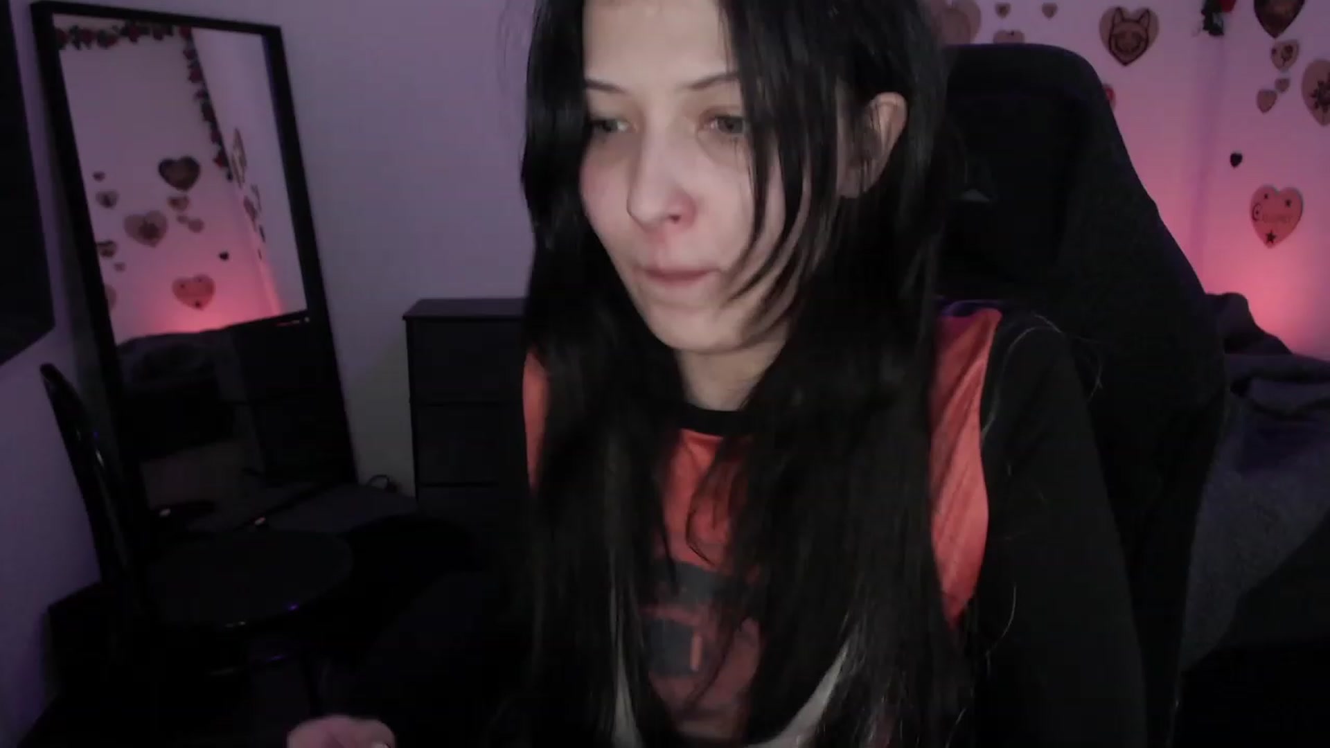 Gallery image thumbnail from RoomToAvoid's myfreecams stream on, 07/08/2023, 08:36 image 3 of 20