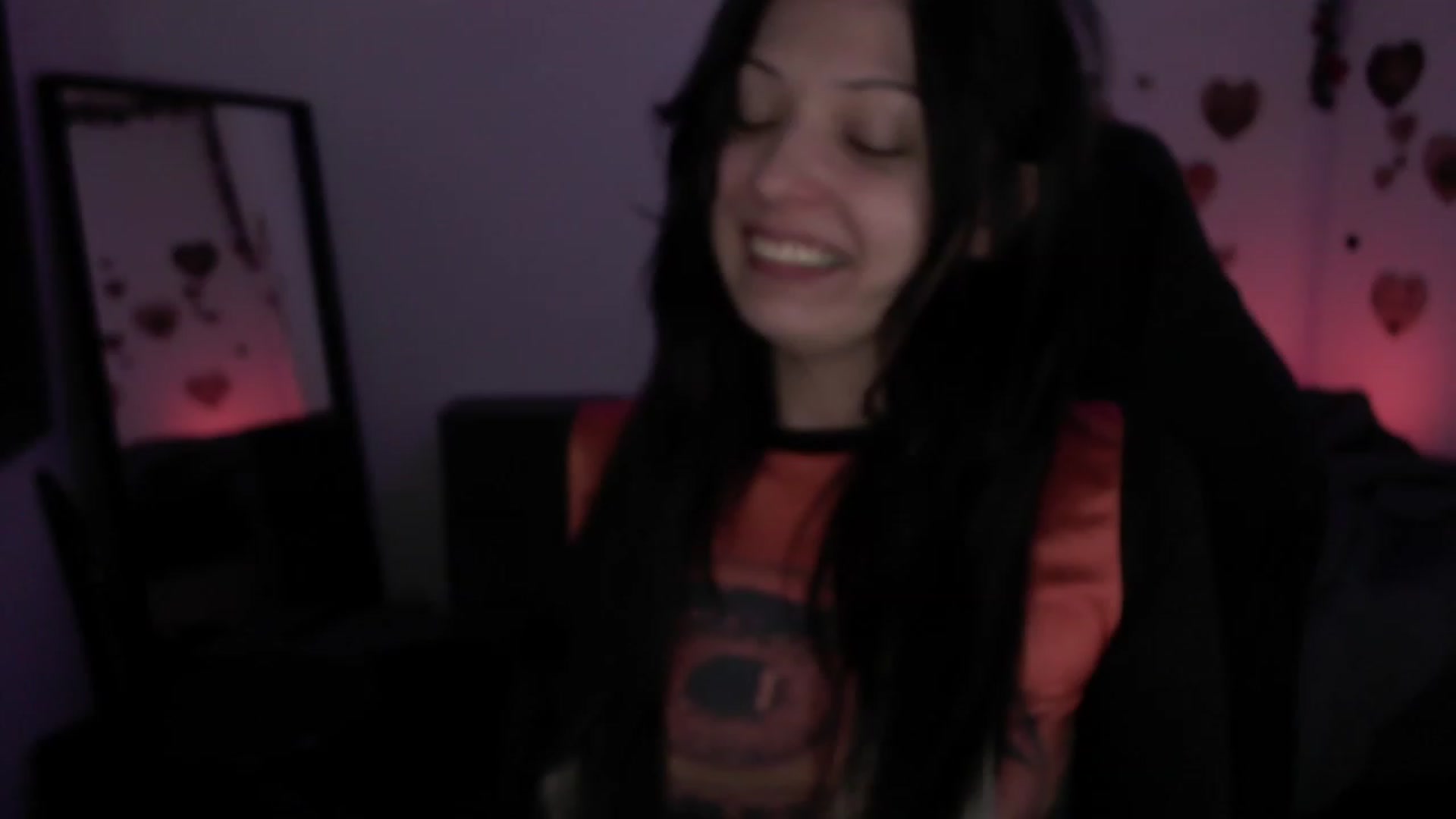 Gallery image thumbnail from RoomToAvoid's myfreecams stream on, 07/08/2023, 08:36 image 2 of 20