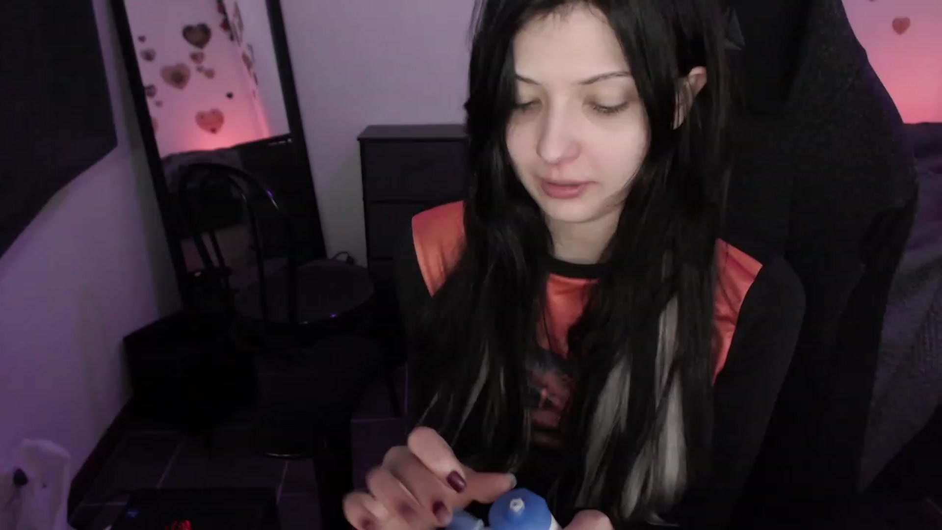 Gallery image thumbnail from RoomToAvoid's myfreecams stream on, 07/08/2023, 10:18 image 20 of 20