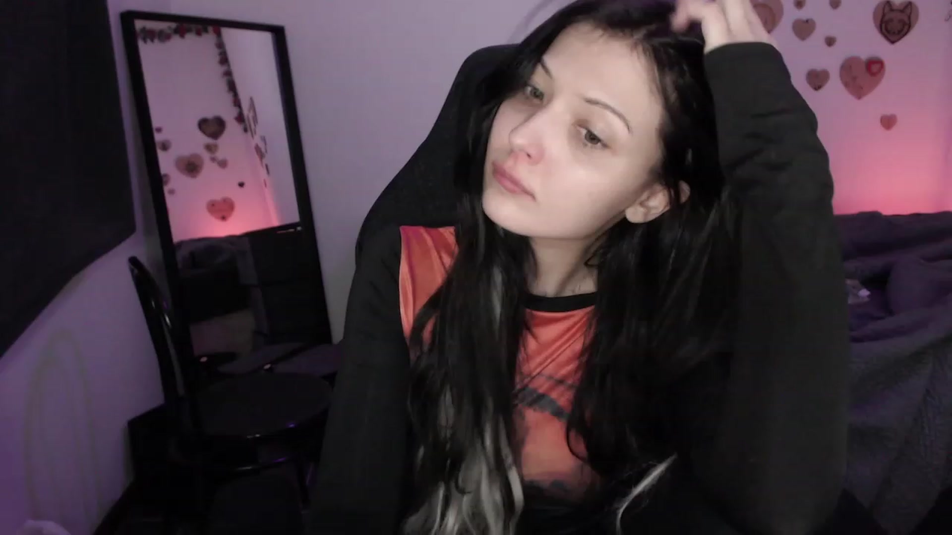 Gallery image thumbnail from RoomToAvoid's myfreecams stream on, 07/08/2023, 10:18 image 10 of 20