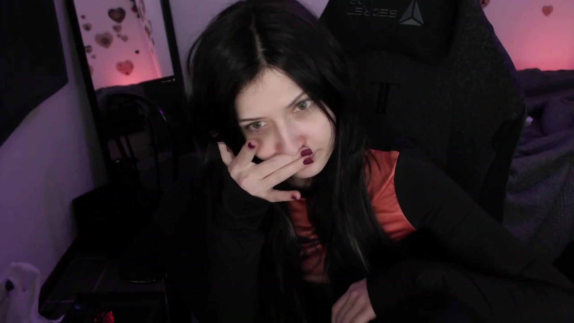 Gallery image thumbnail from RoomToAvoid's myfreecams stream on, 07/08/2023, 12:10 image 9 of 20
