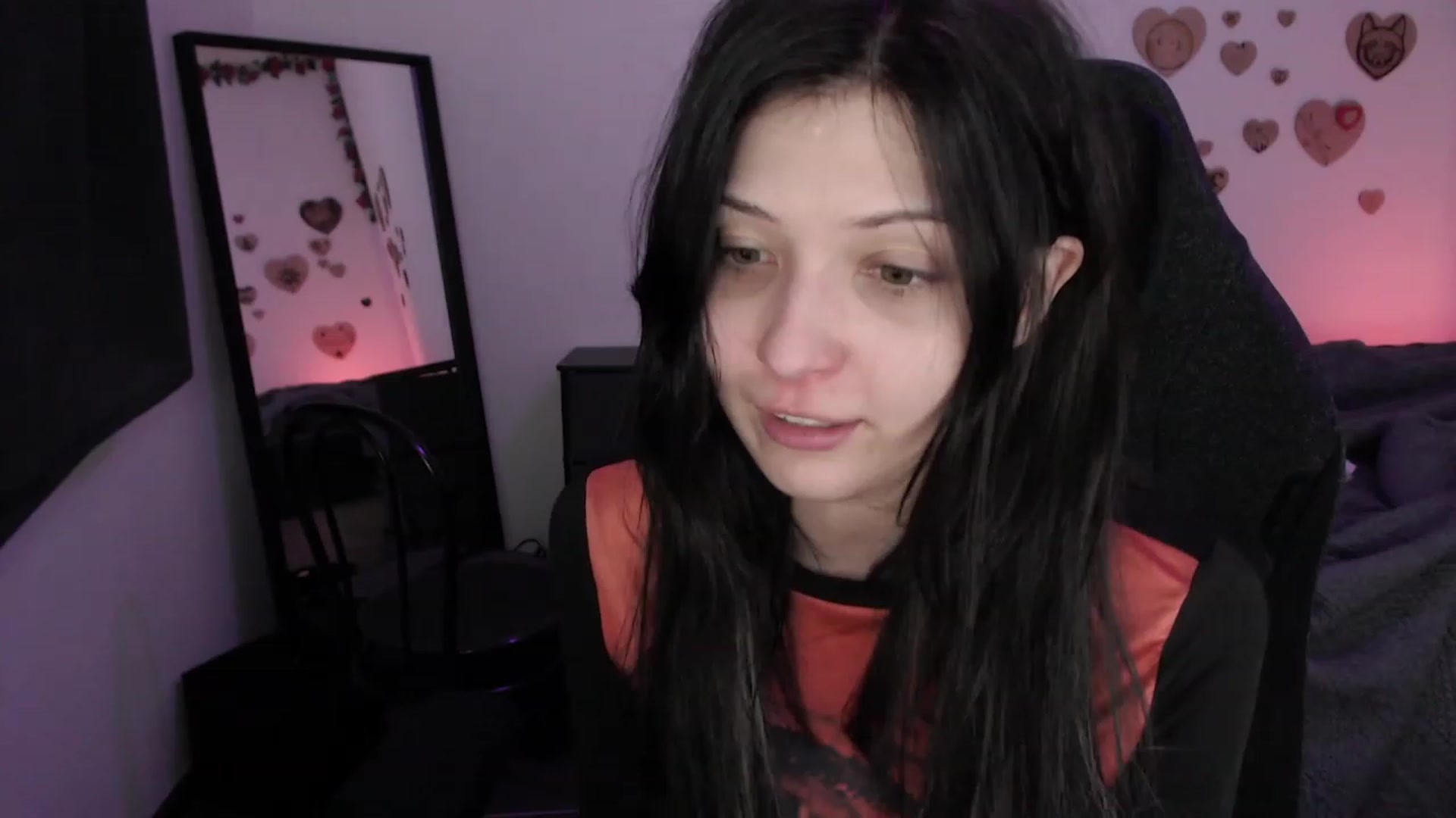 Gallery image thumbnail from RoomToAvoid's myfreecams stream on, 07/08/2023, 12:10 image 12 of 20